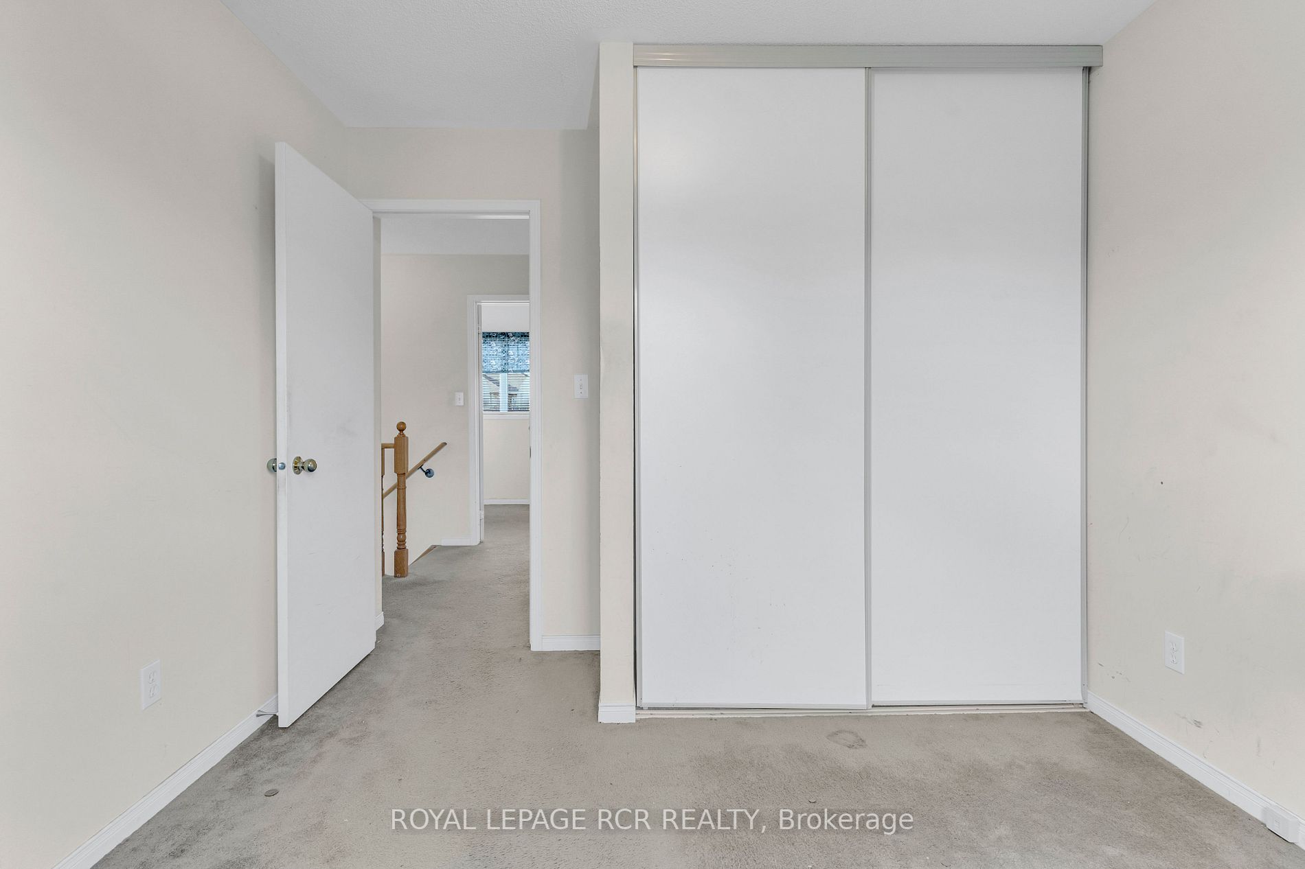322 Marshall Cres