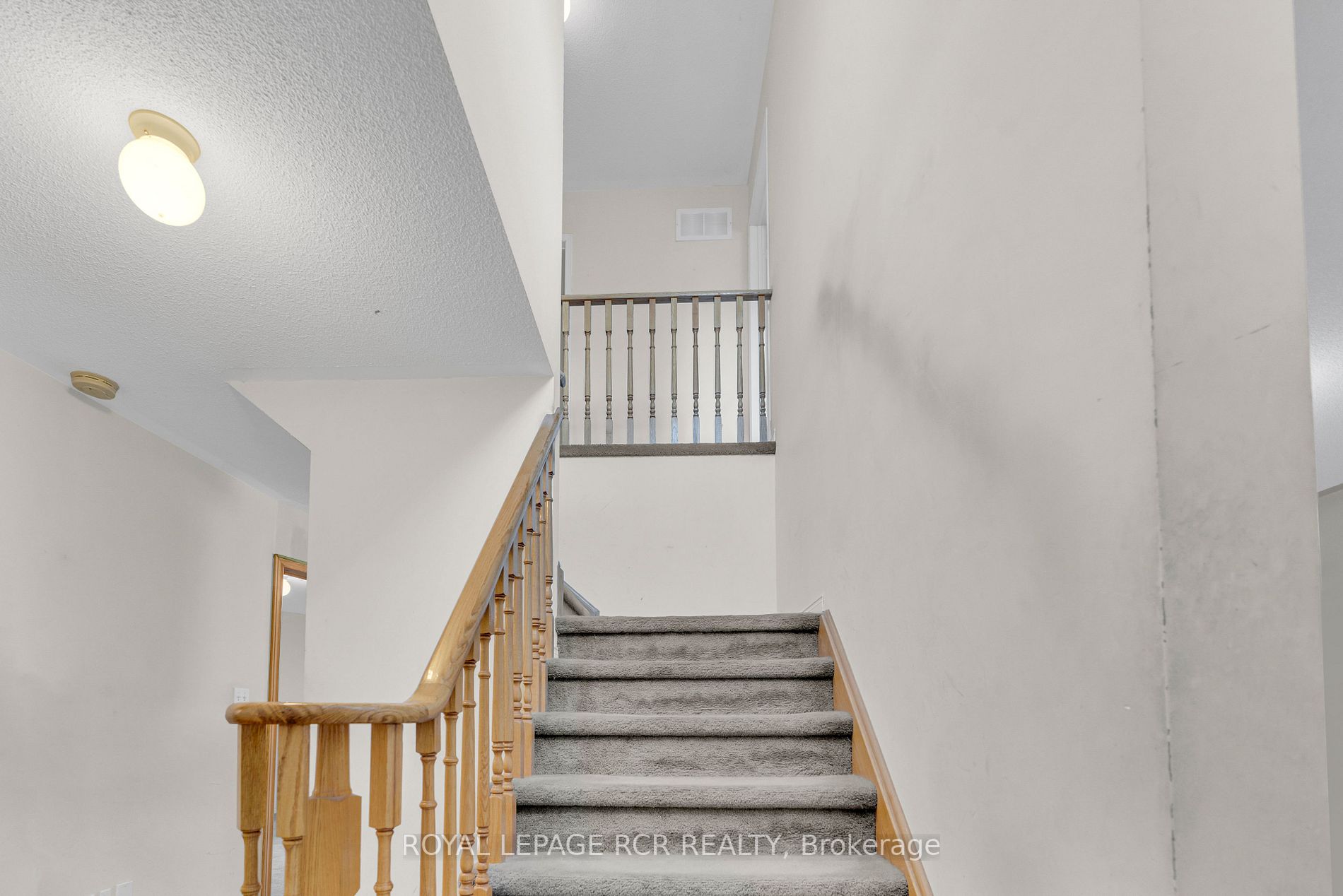 322 Marshall Cres