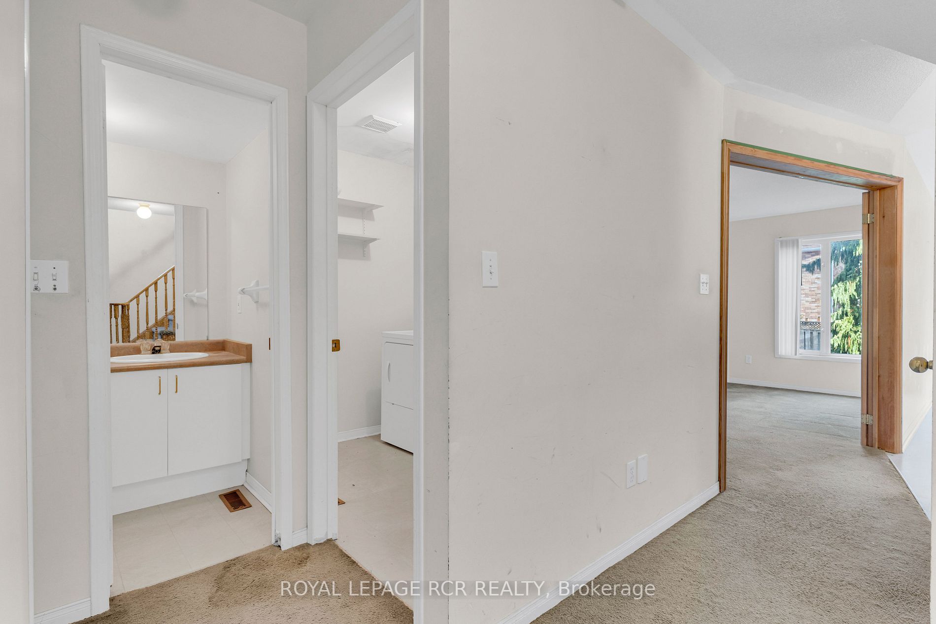 322 Marshall Cres