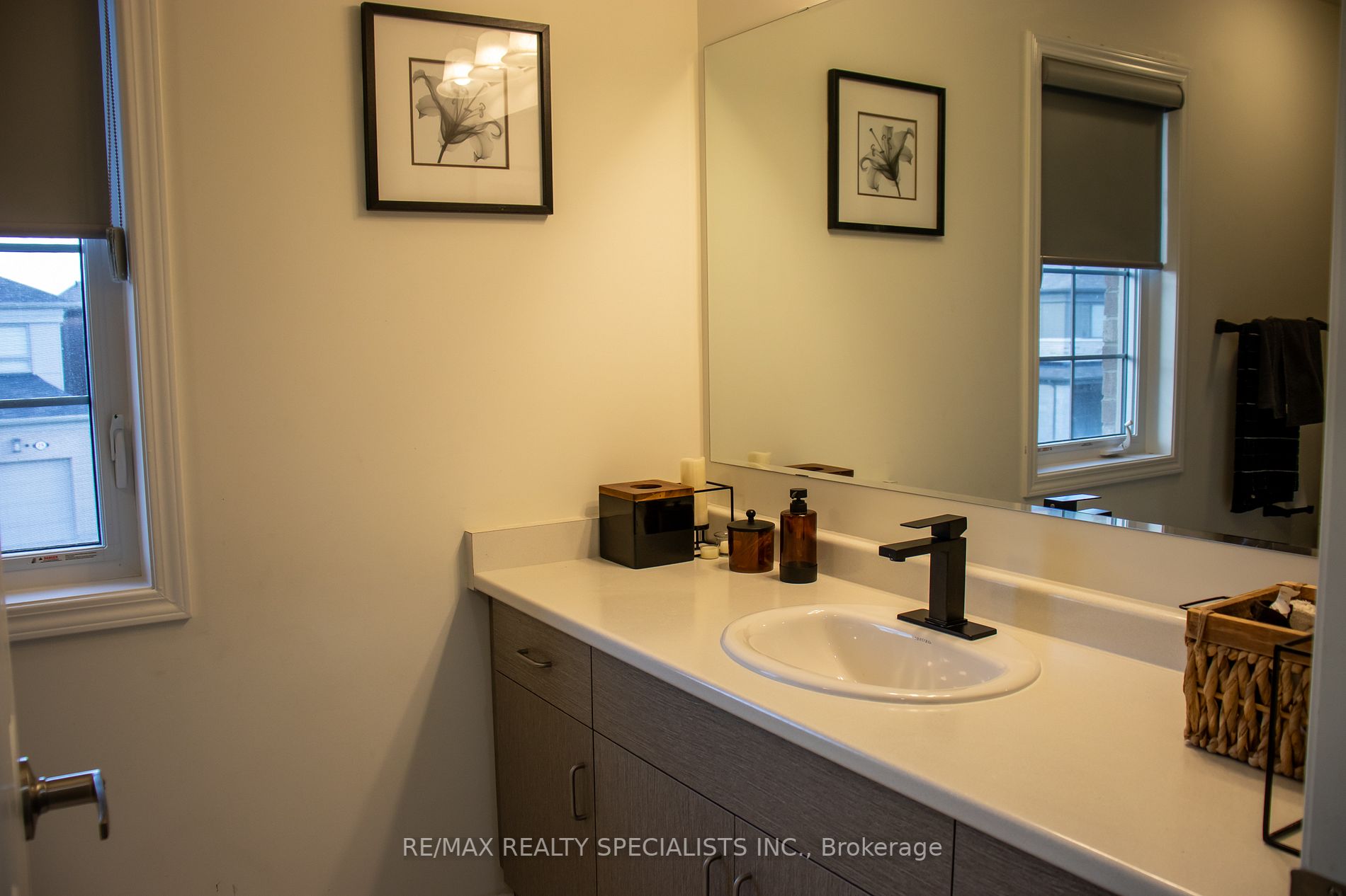 20 Emily St, #Upper