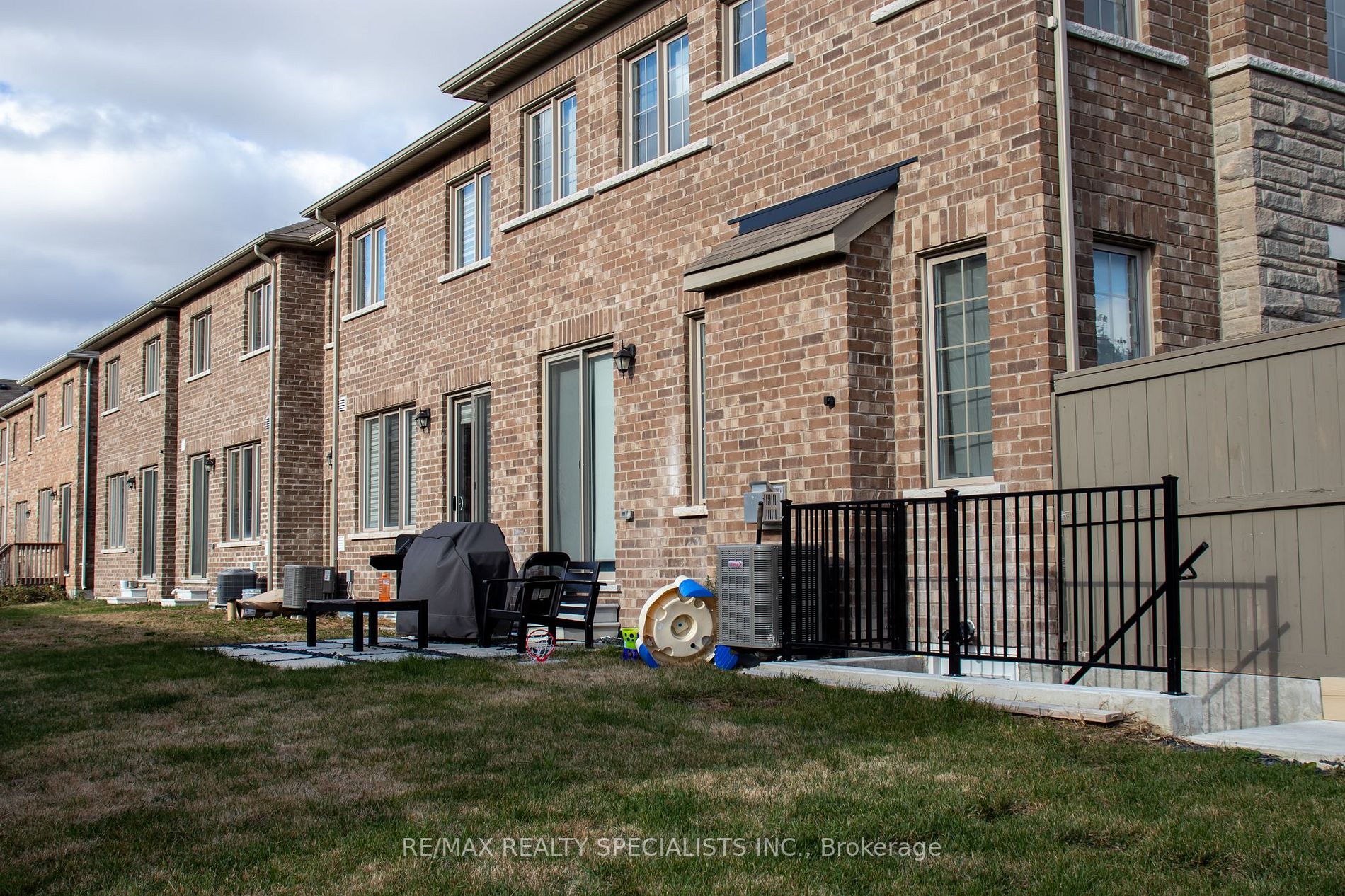 20 Emily St, #Upper