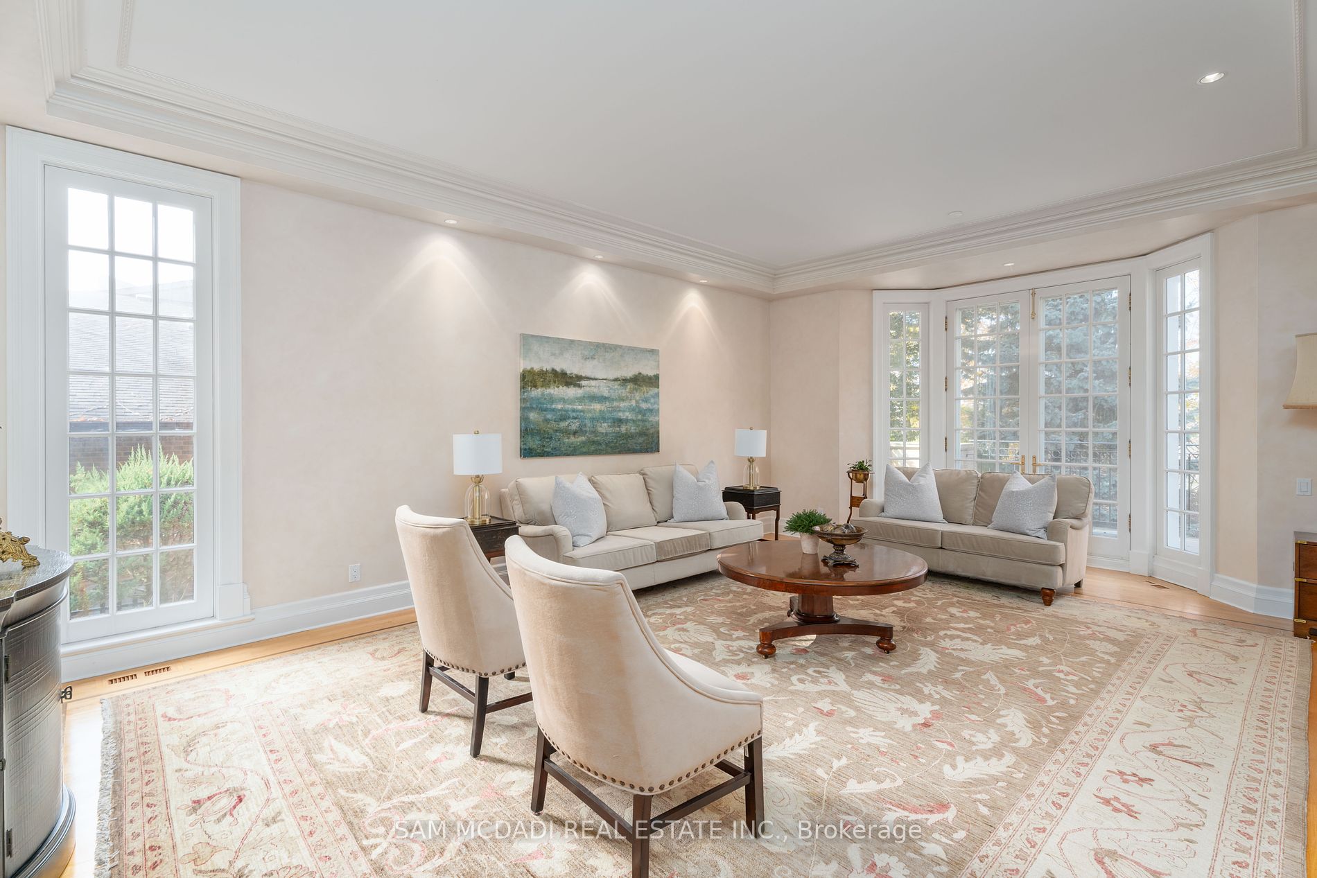 2033 Mississauga Rd
