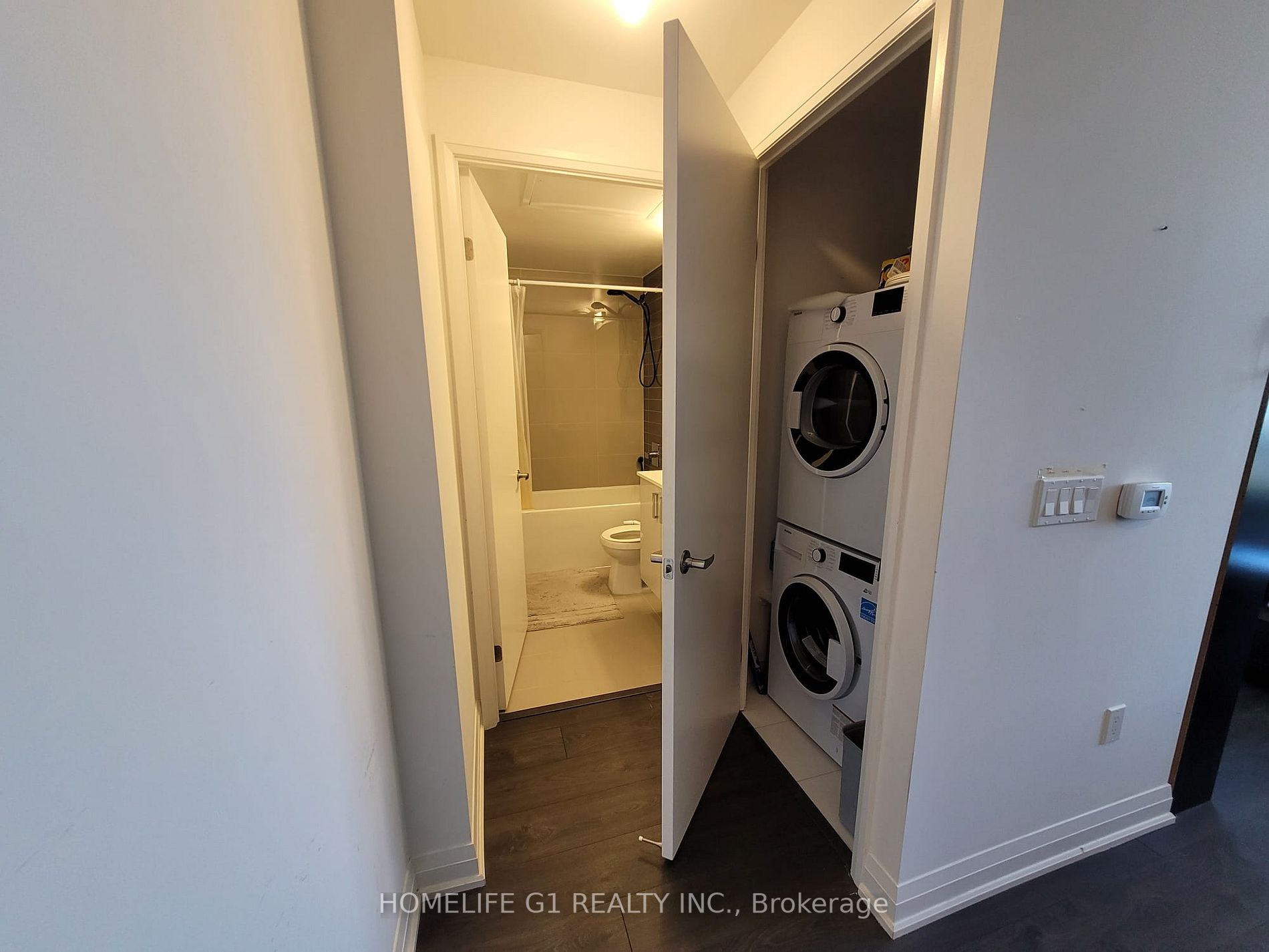 10 Gibbs Rd, #1001