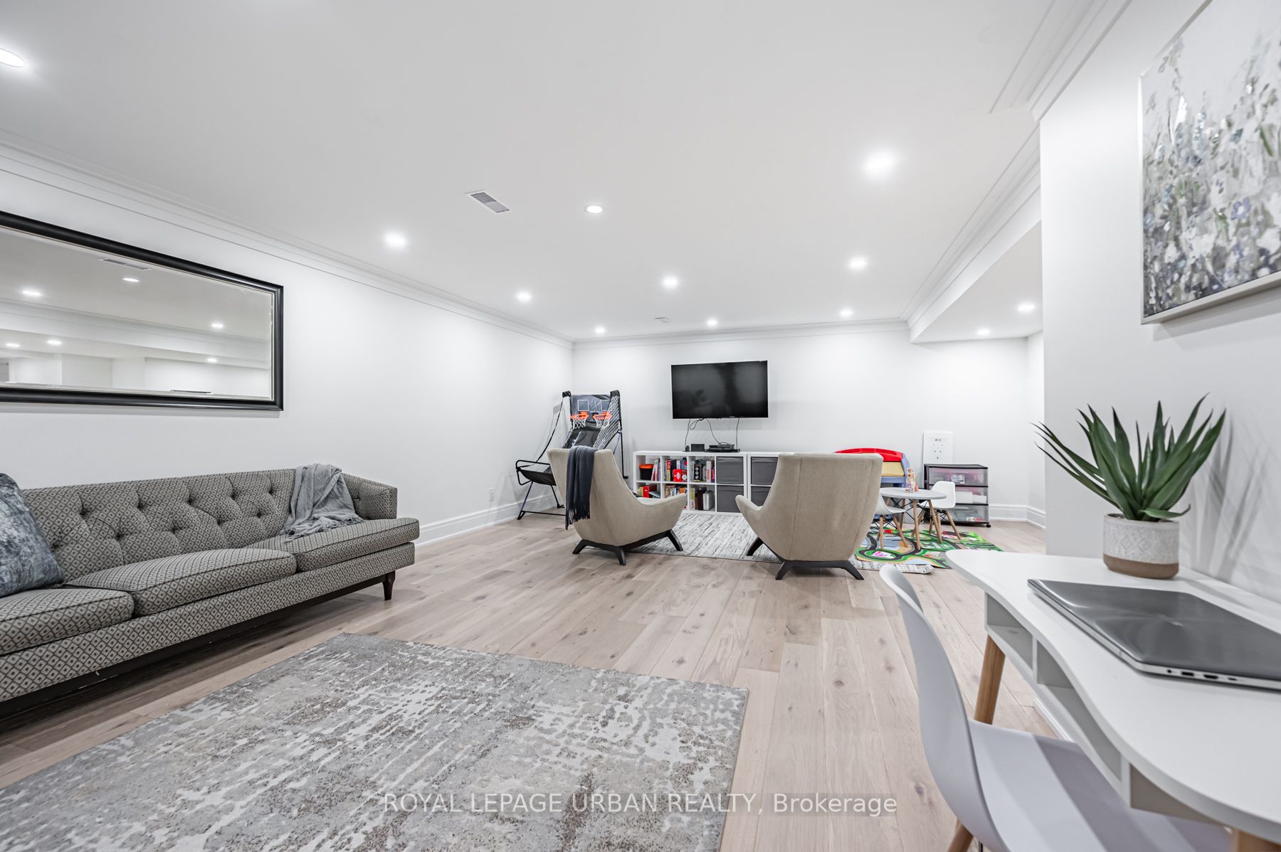 86 Comay Road