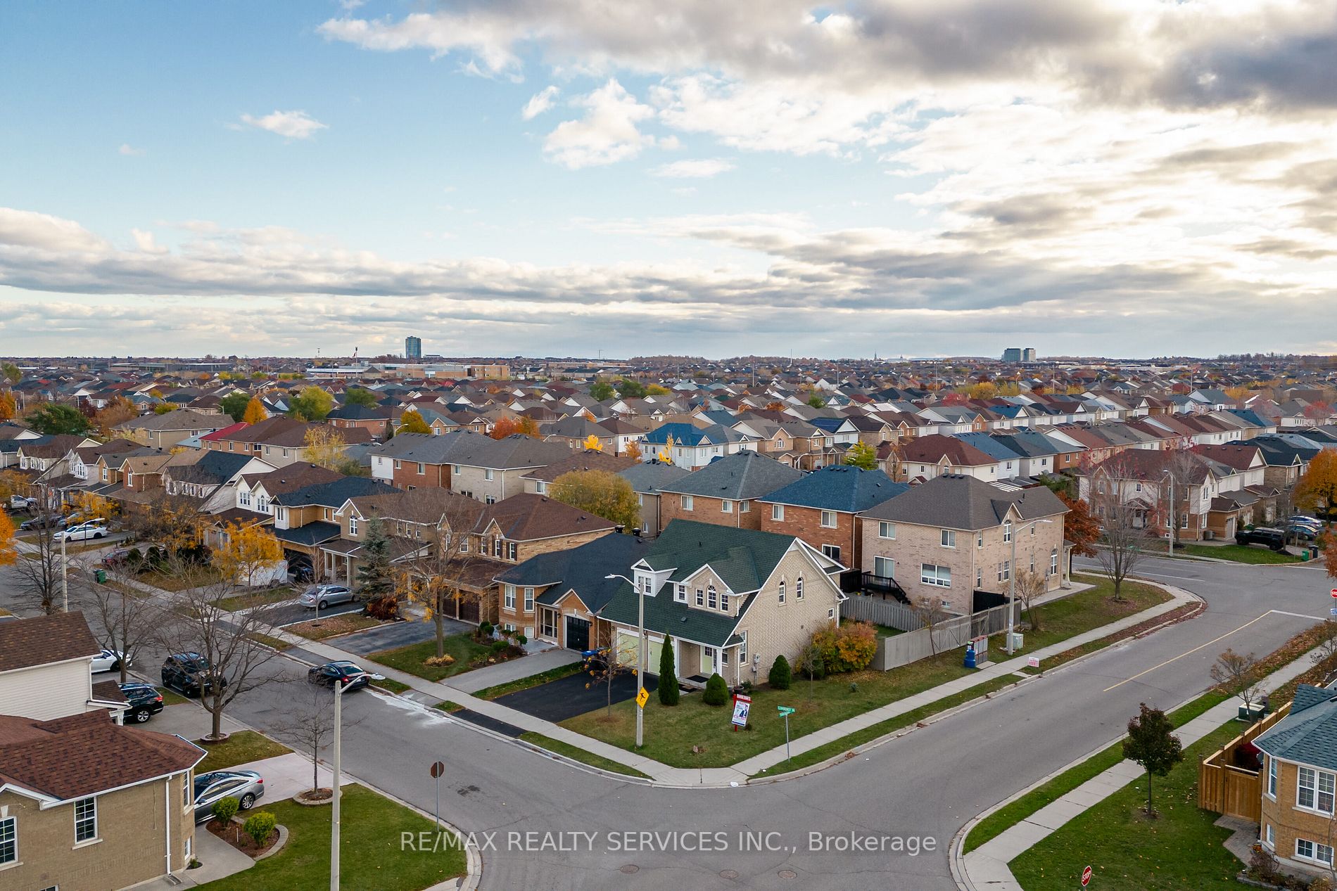 2 Clovercrest Drive