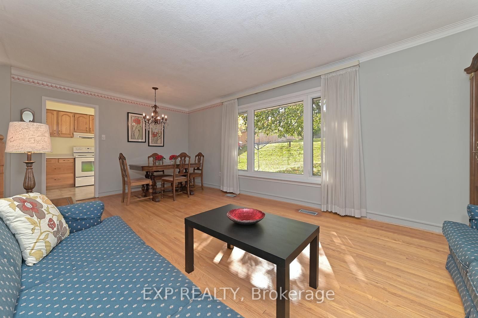 88 Vista Dr