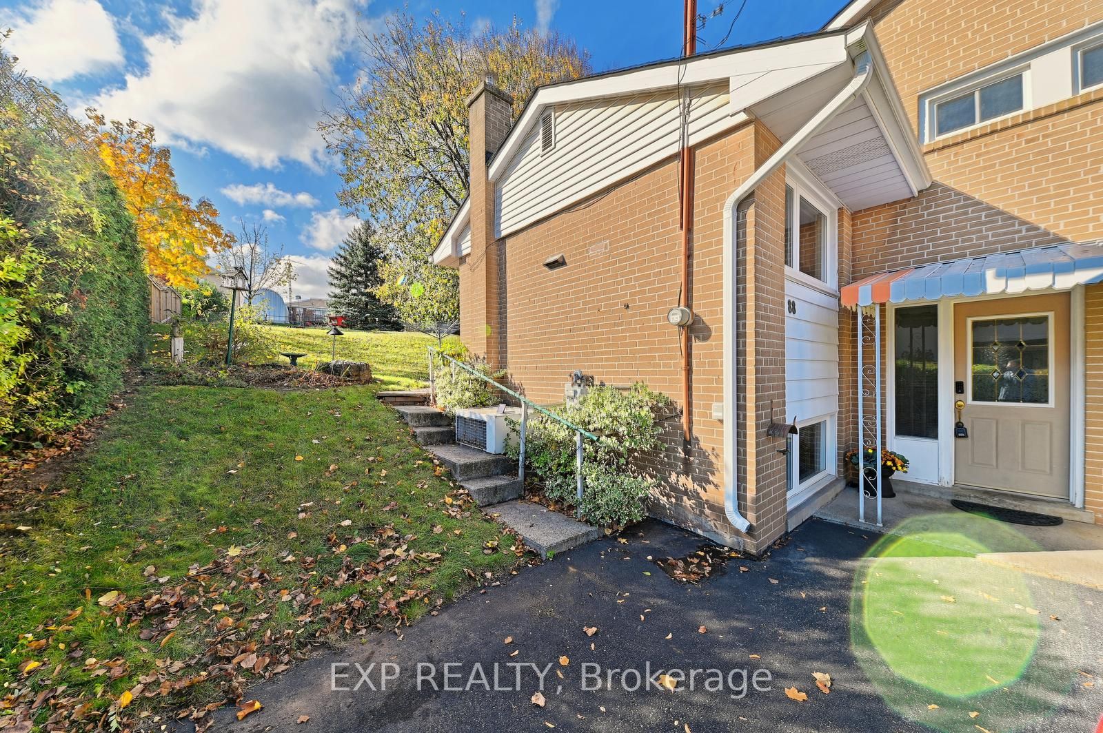 88 Vista Dr