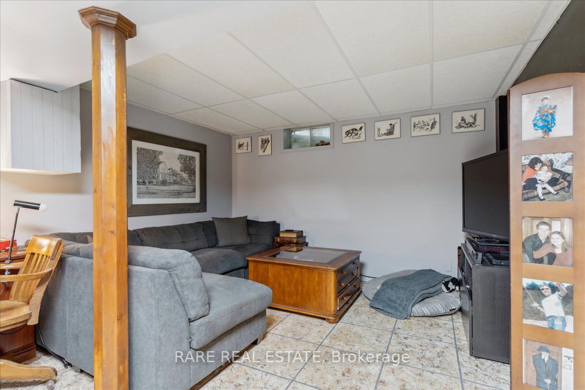 63 Copperhead Rd