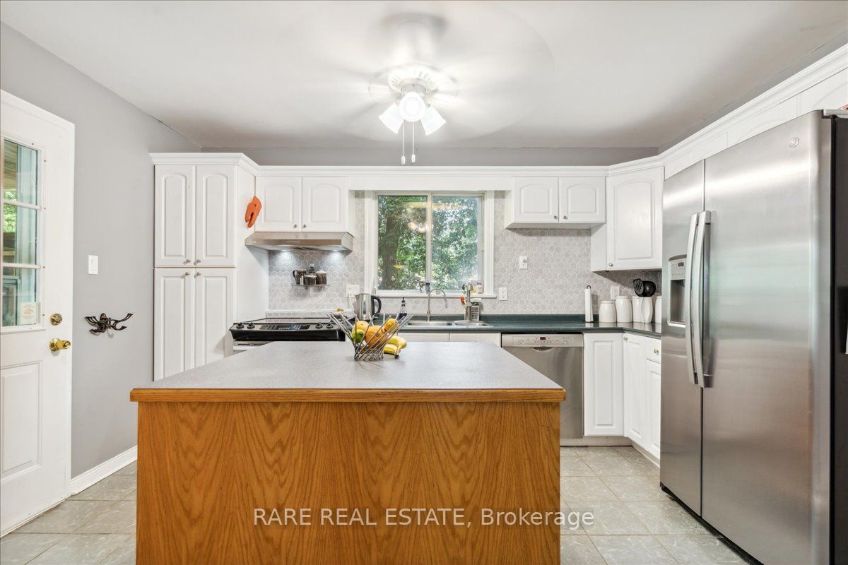63 Copperhead Rd