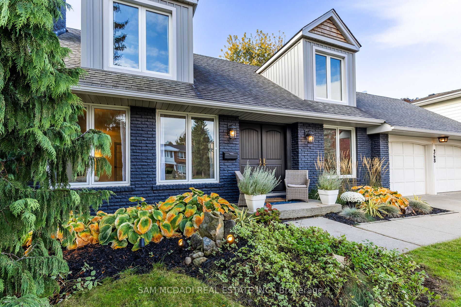 368 Valanna Cres