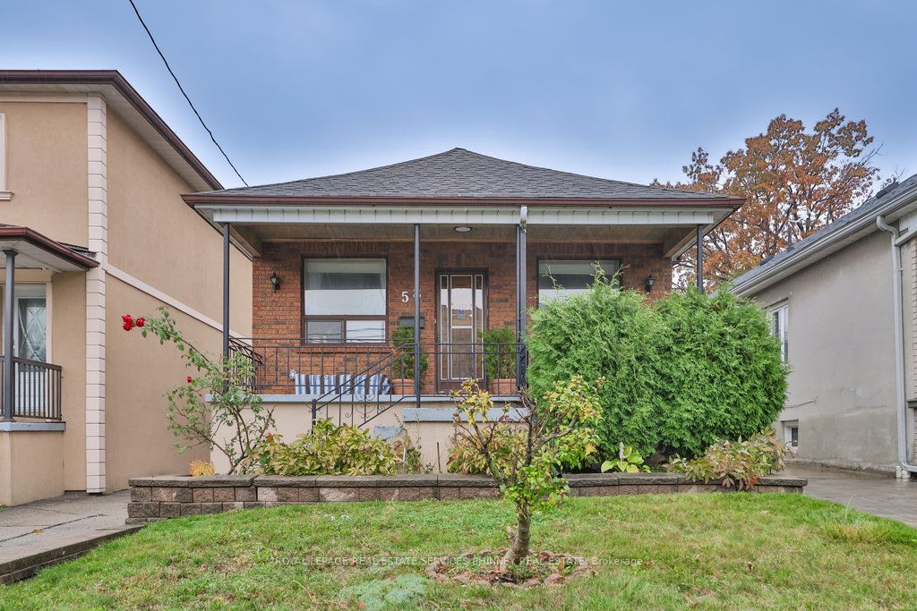 58 Montcalm Ave
