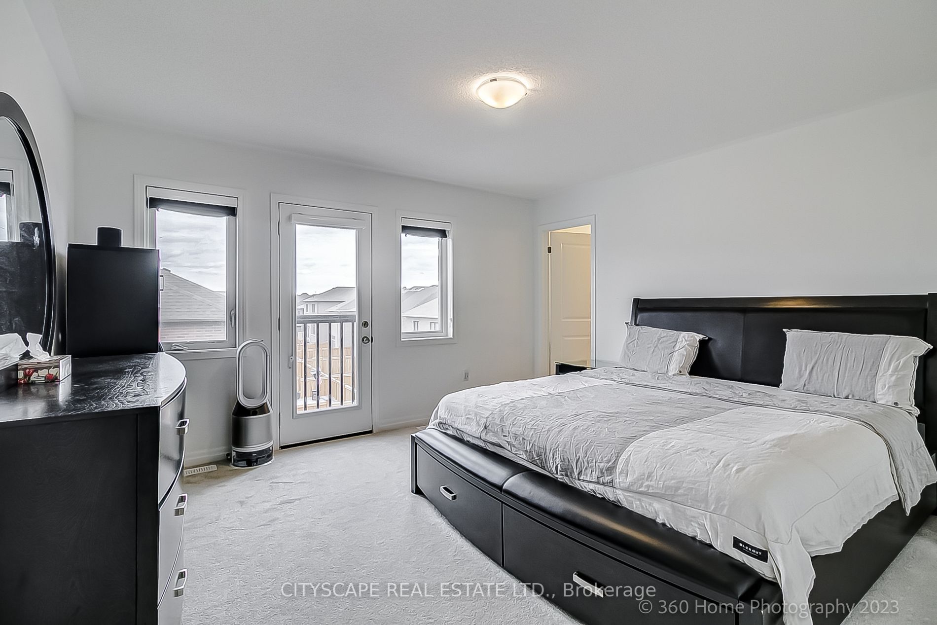 3083 William Cutmore Blvd
