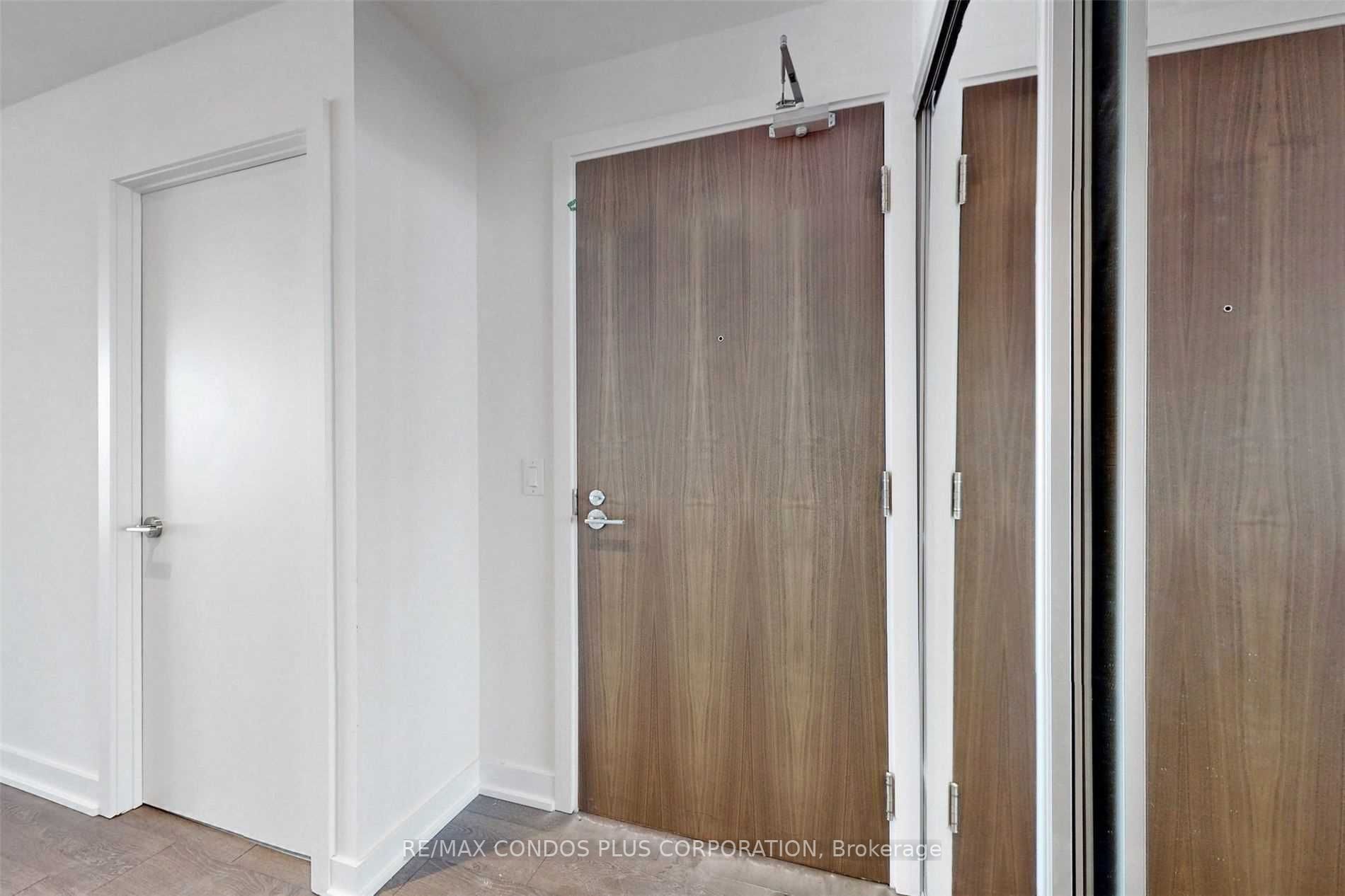 1928 Lakeshore Blvd W, #4001