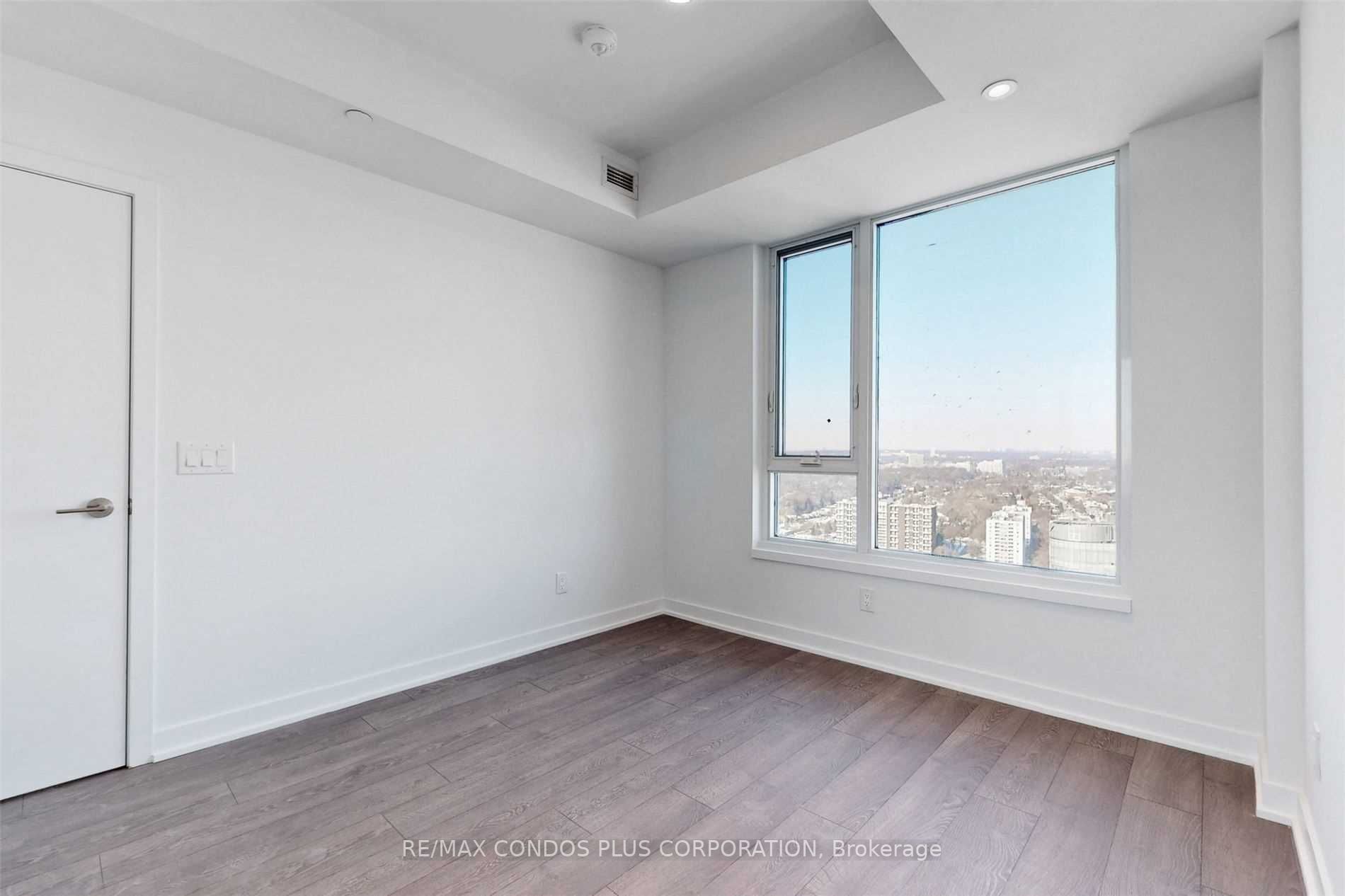 1928 Lakeshore Blvd W, #4001