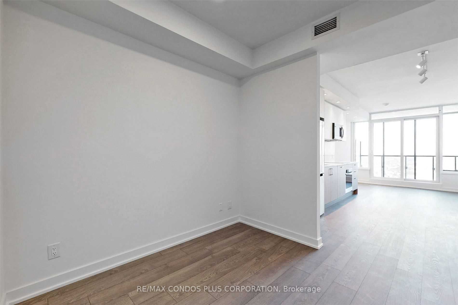 1928 Lakeshore Blvd W, #4001
