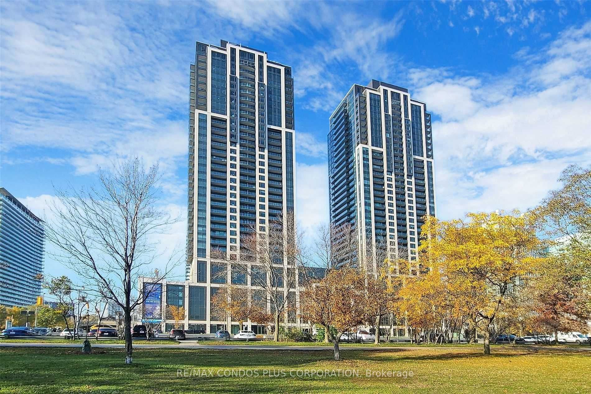 1928 Lakeshore Blvd W, #4001