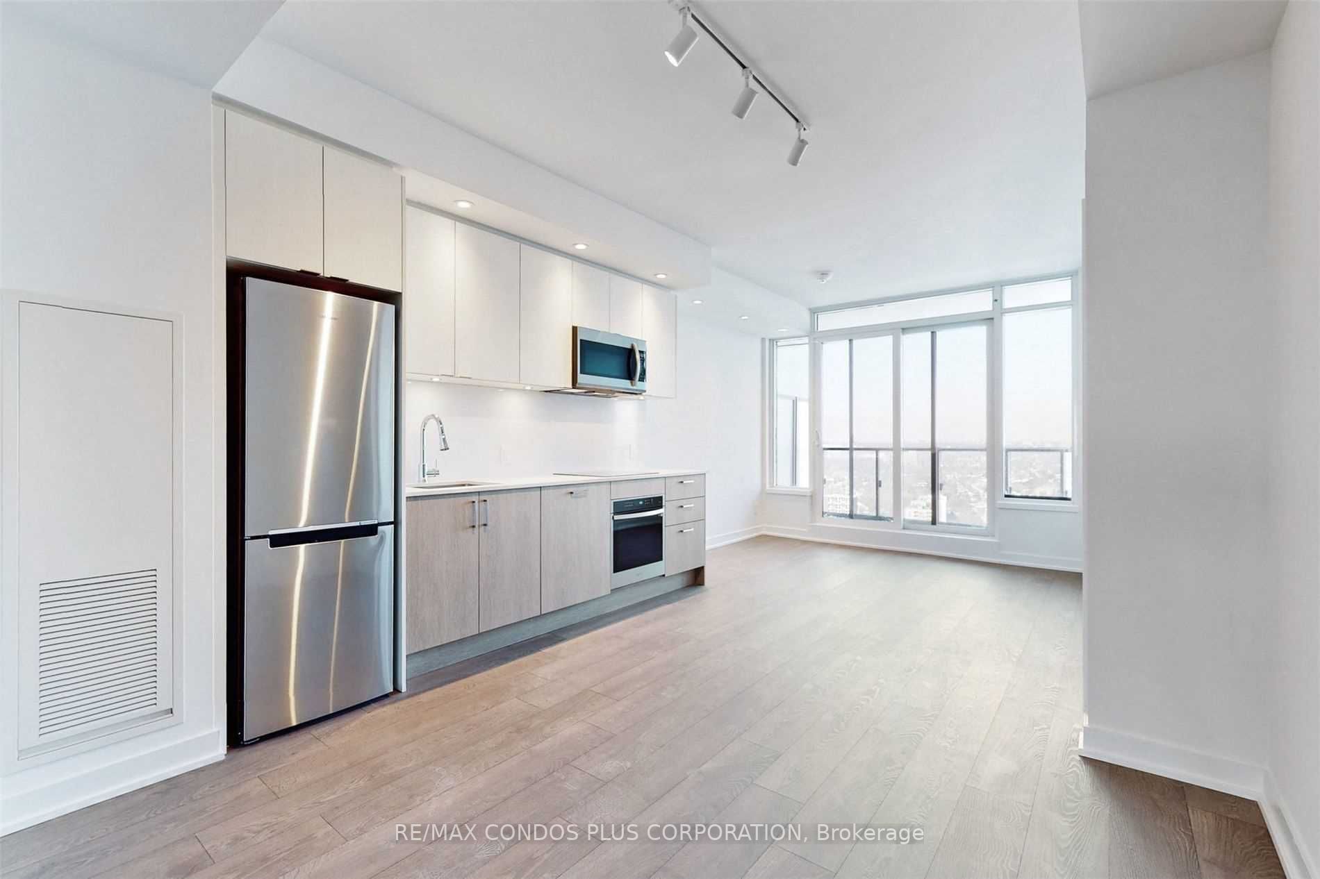 1928 Lakeshore Blvd W, #4001