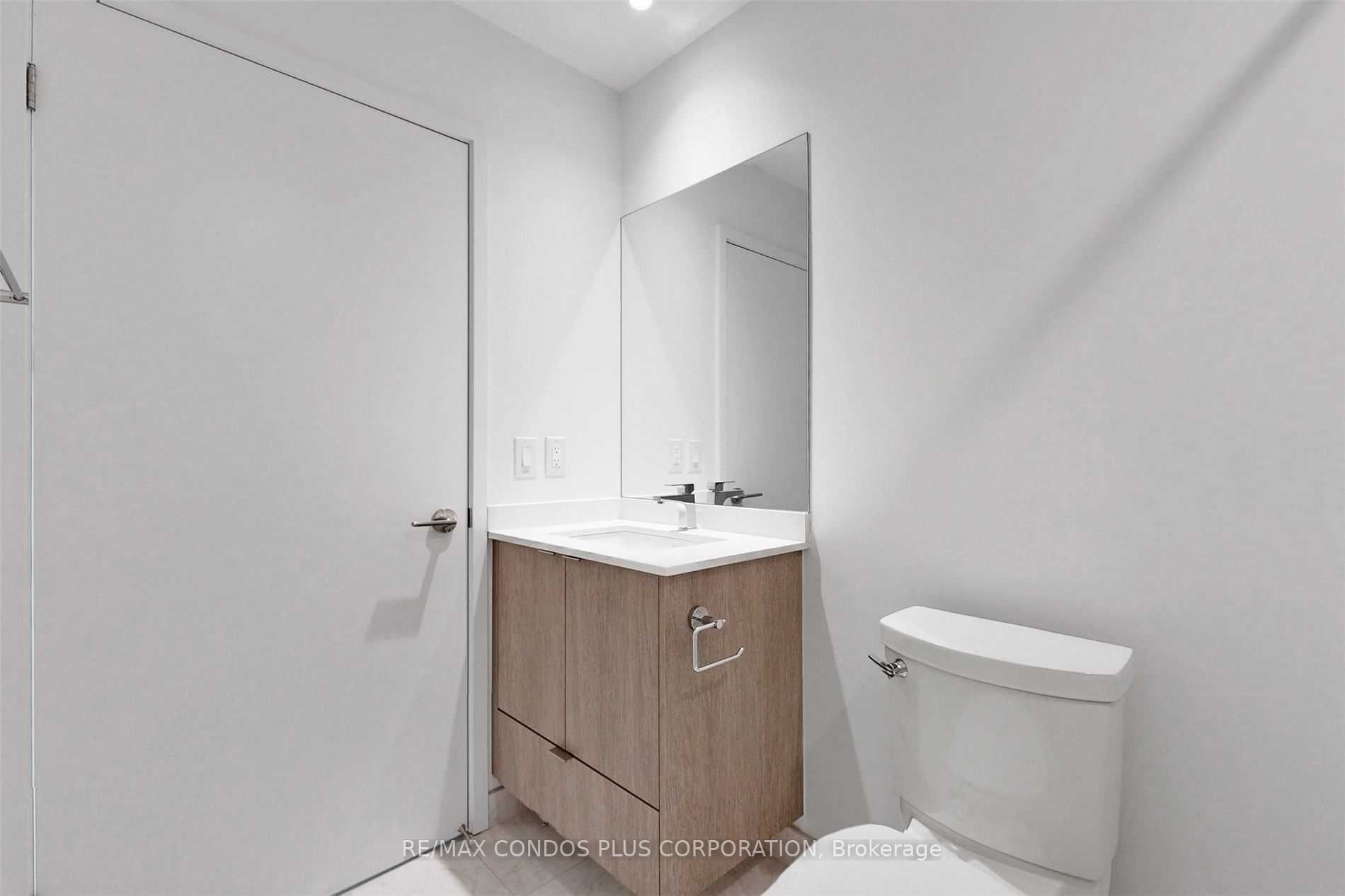 1928 Lakeshore Blvd W, #4001