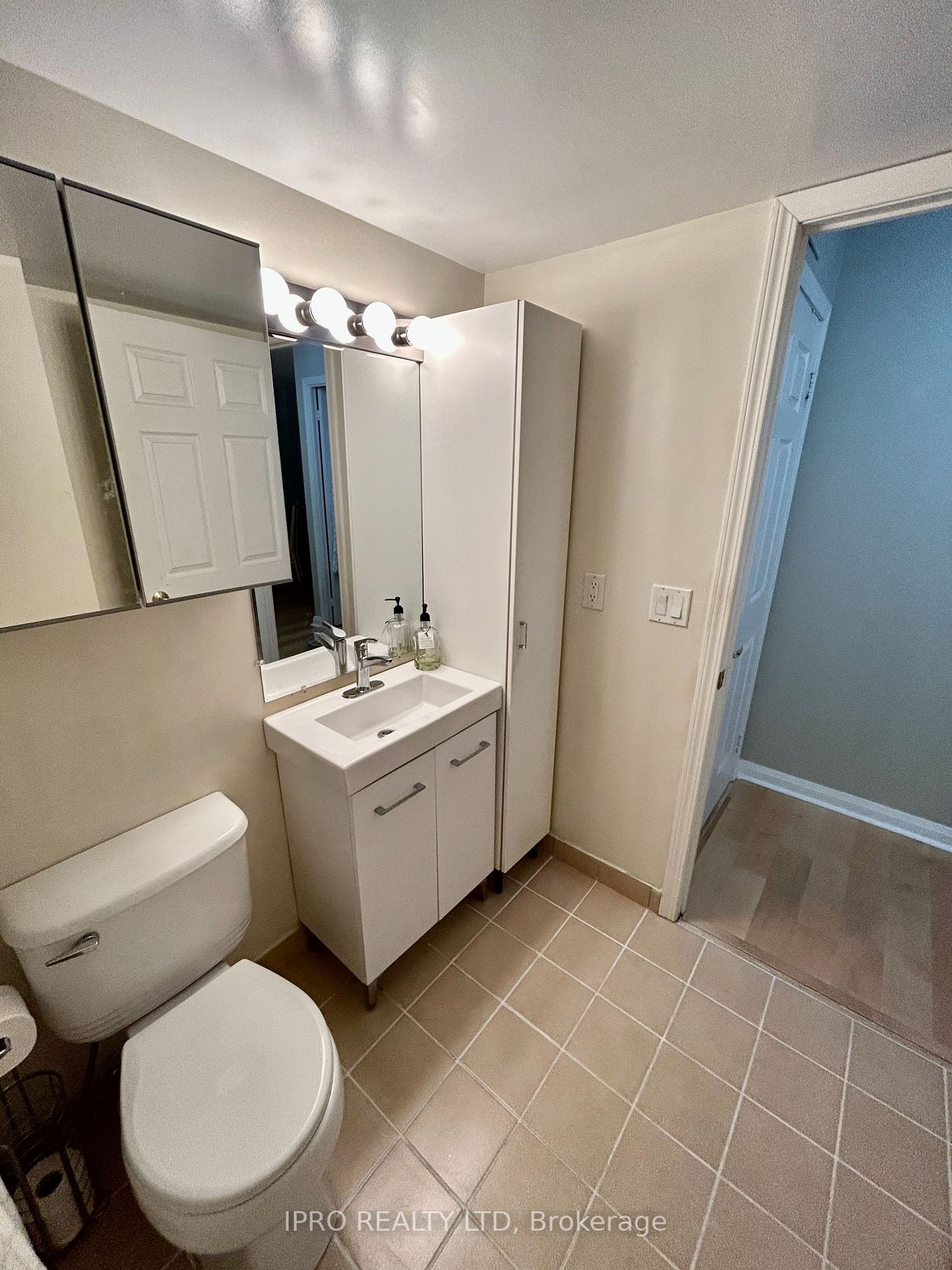 35 Via Rosedale Way, #117