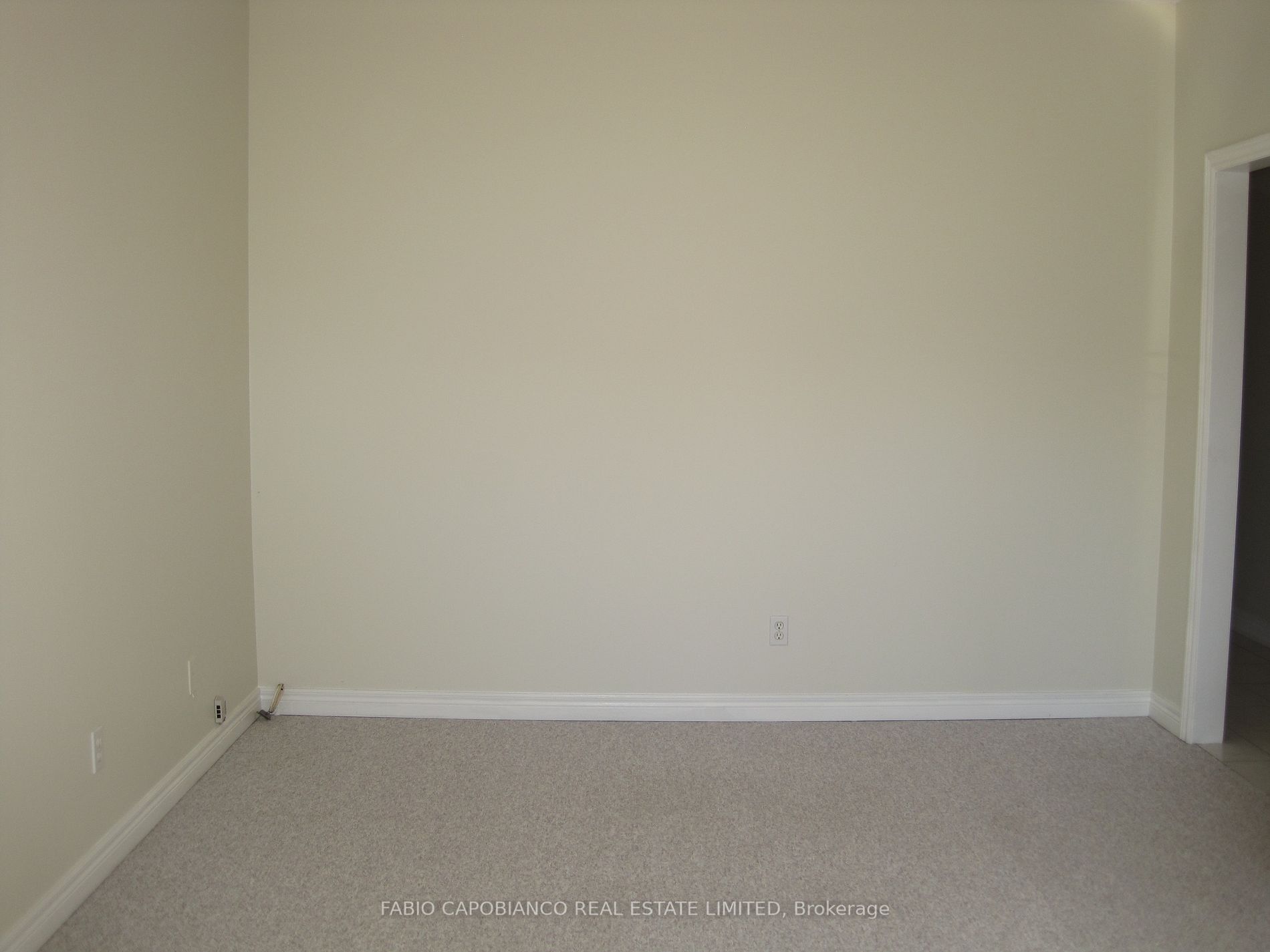 52 Jellicoe Ave, #1