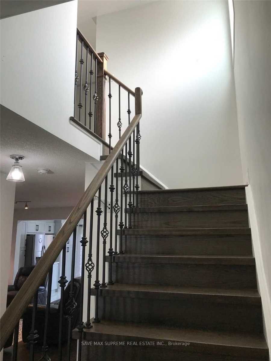 35 Hillsburgh Drive