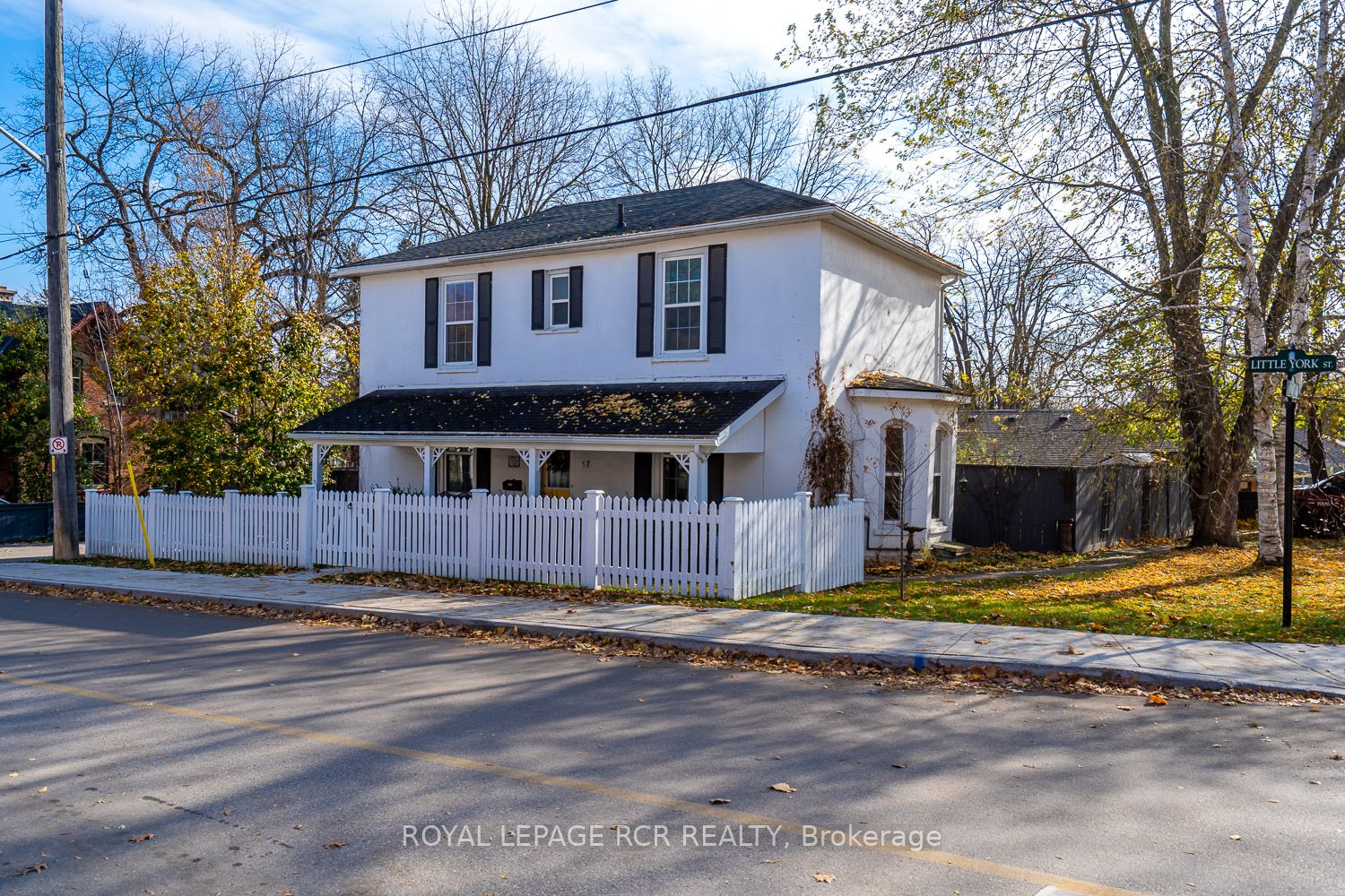 17 Little York St