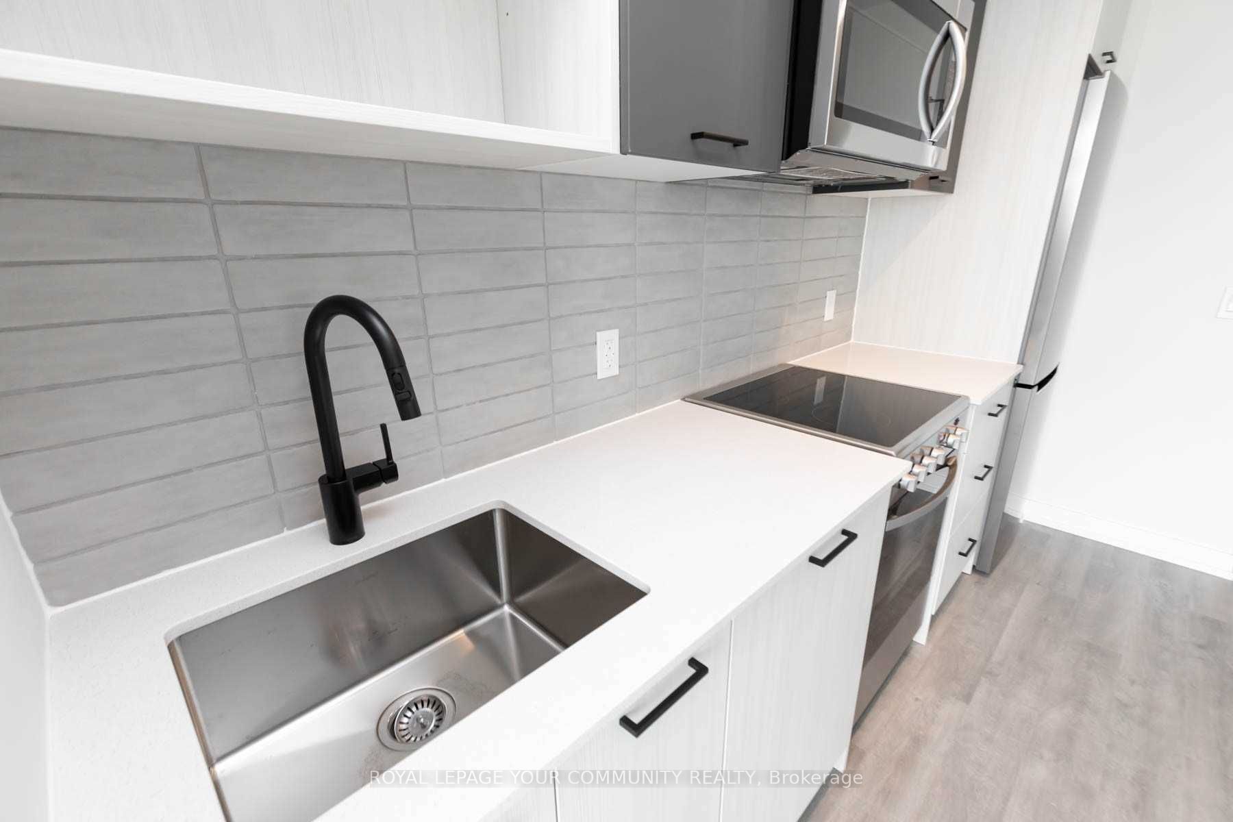 2300 St Clair Ave W, #805