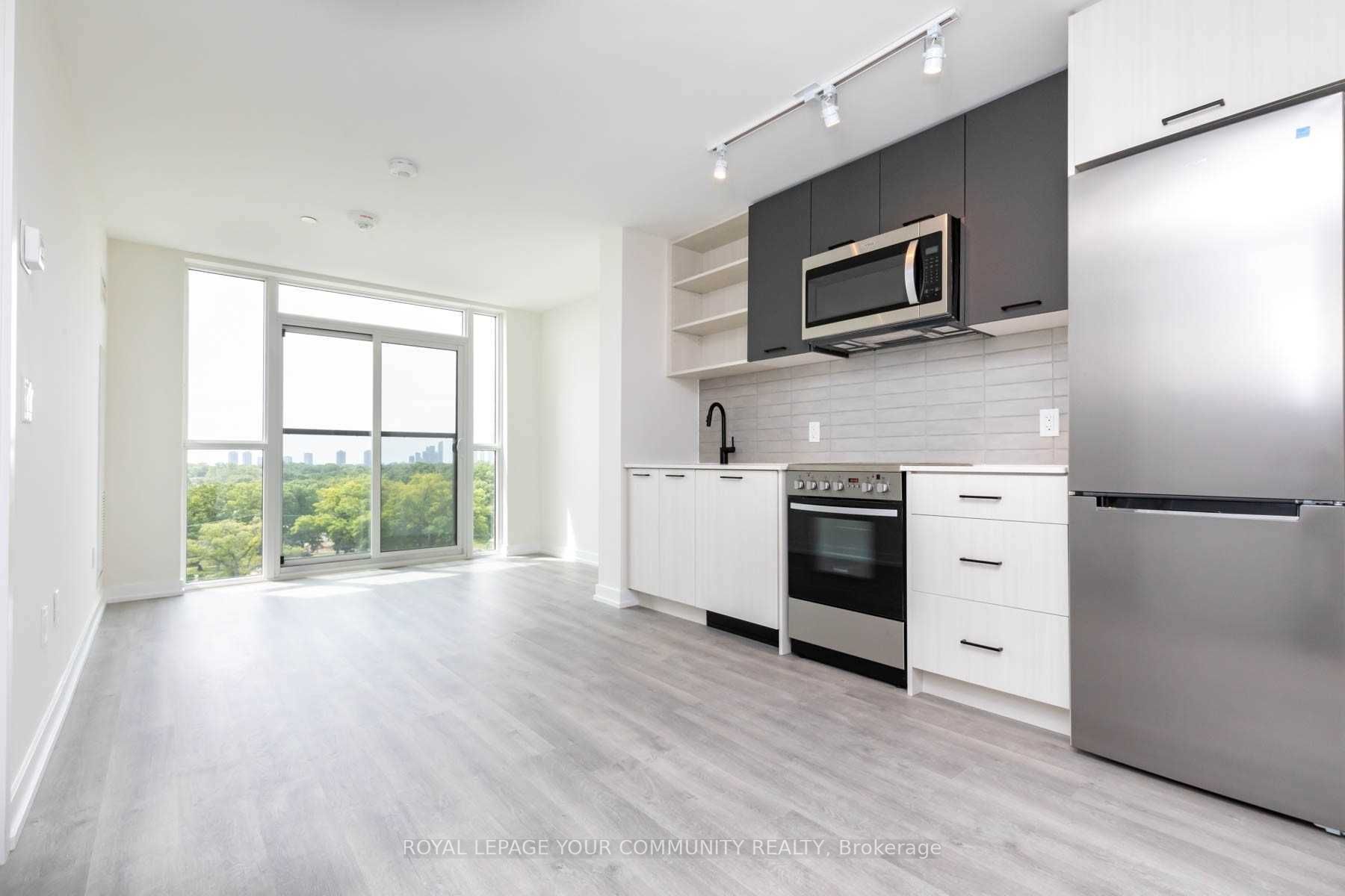 2300 St Clair Ave W, #805