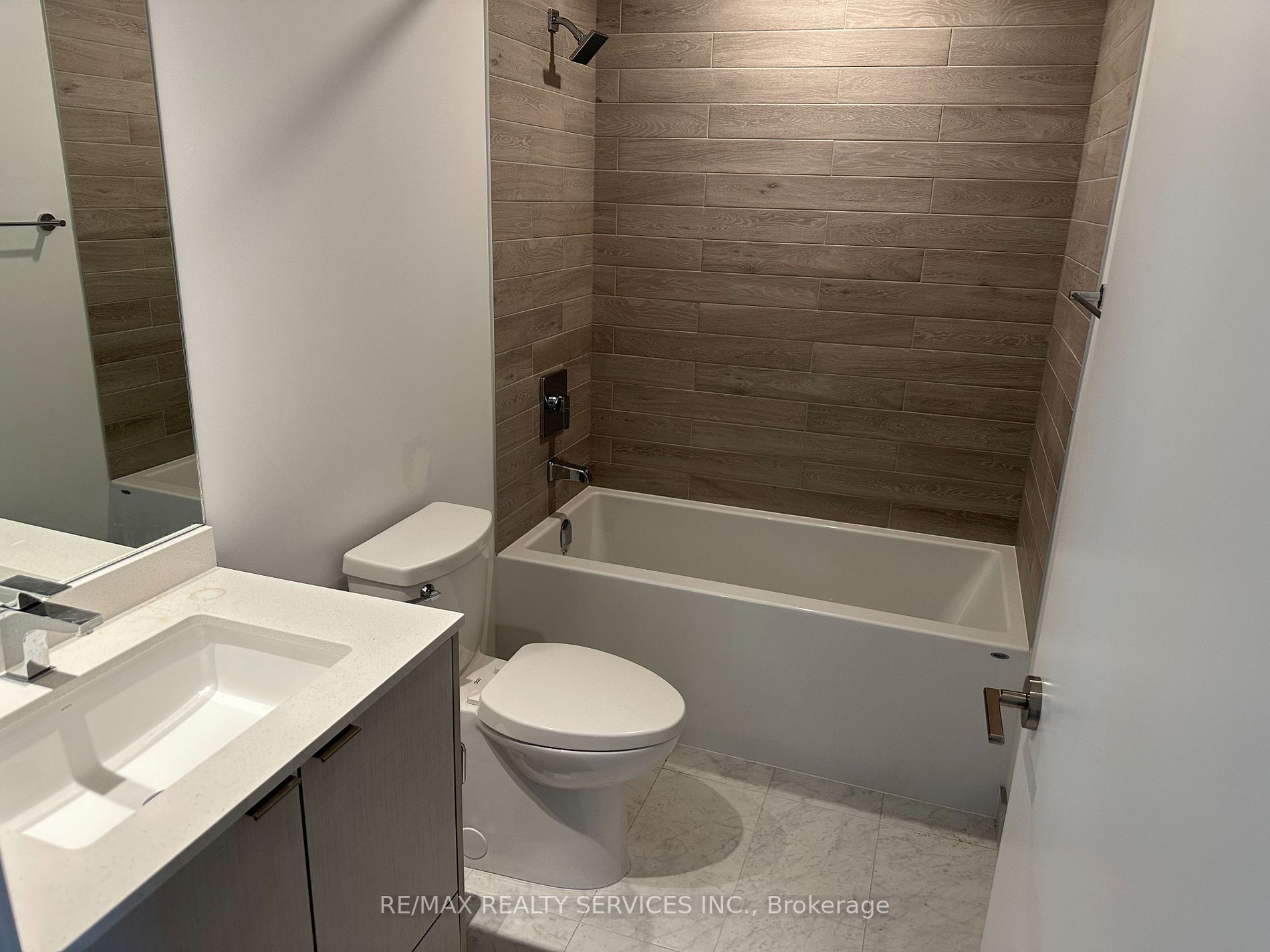 1928 Lakeshore Blvd W, #1801