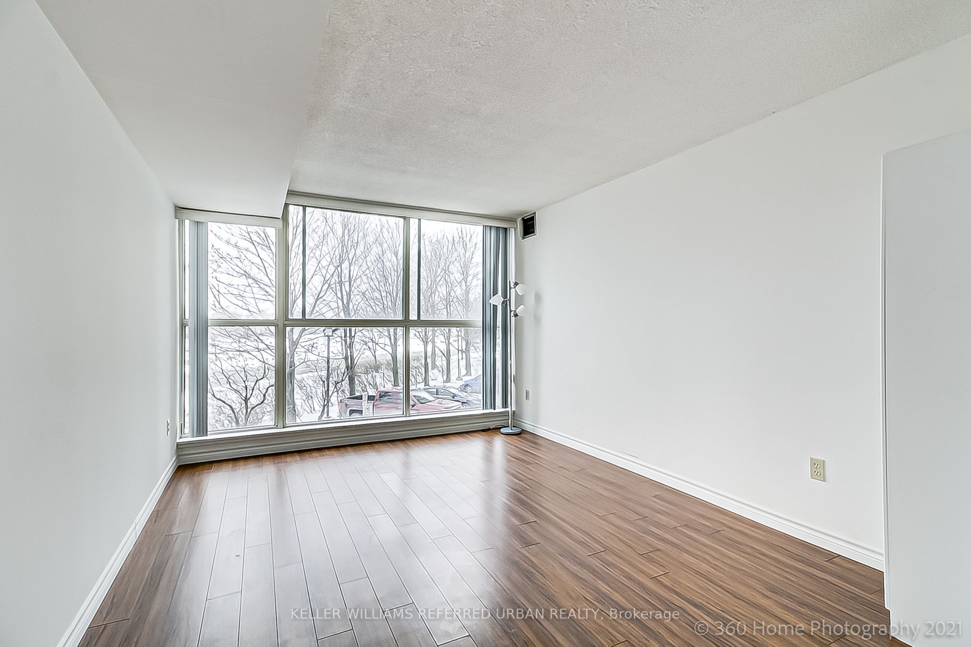 4185 Shipp Drive, #211