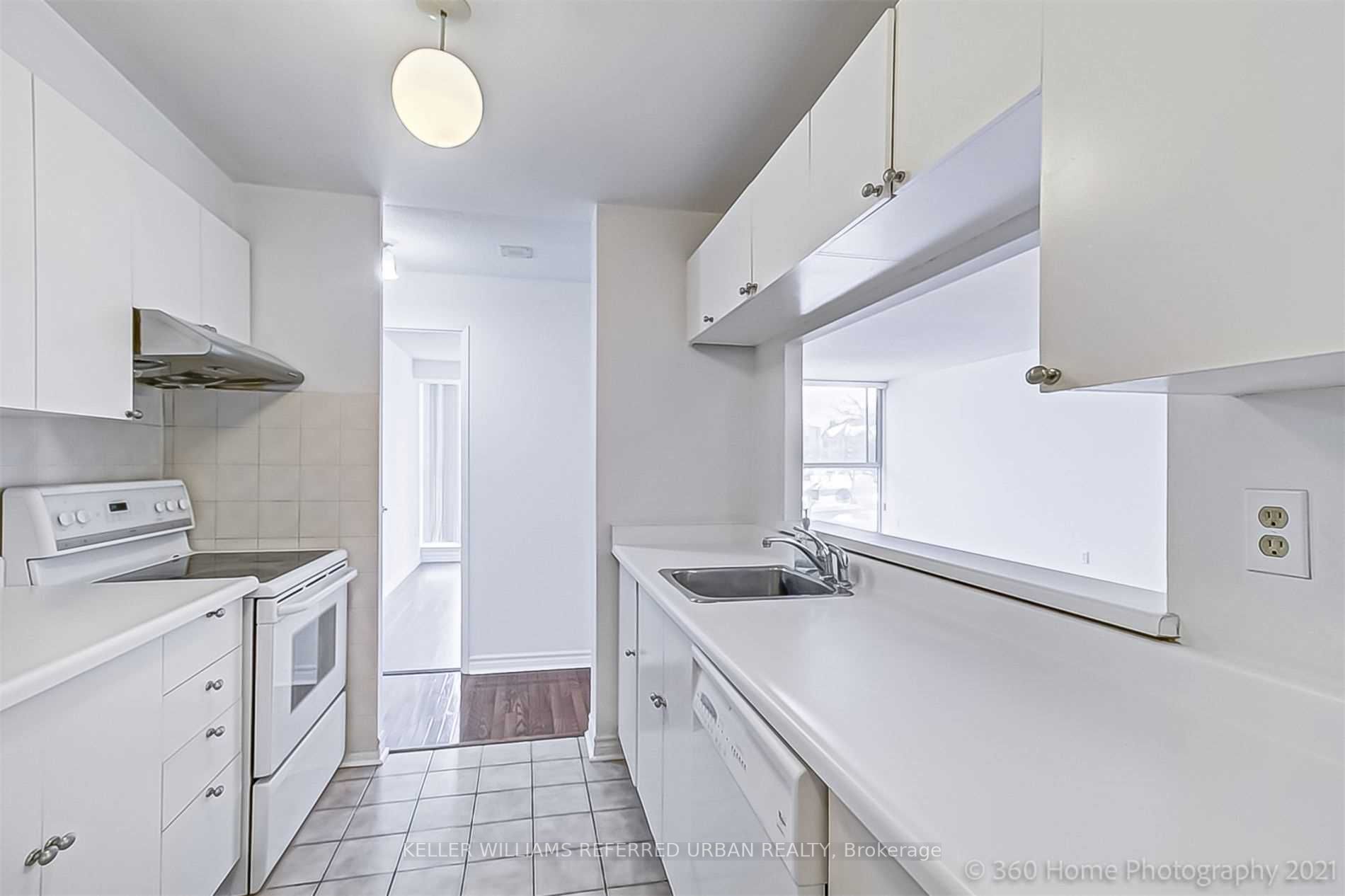 4185 Shipp Drive, #211