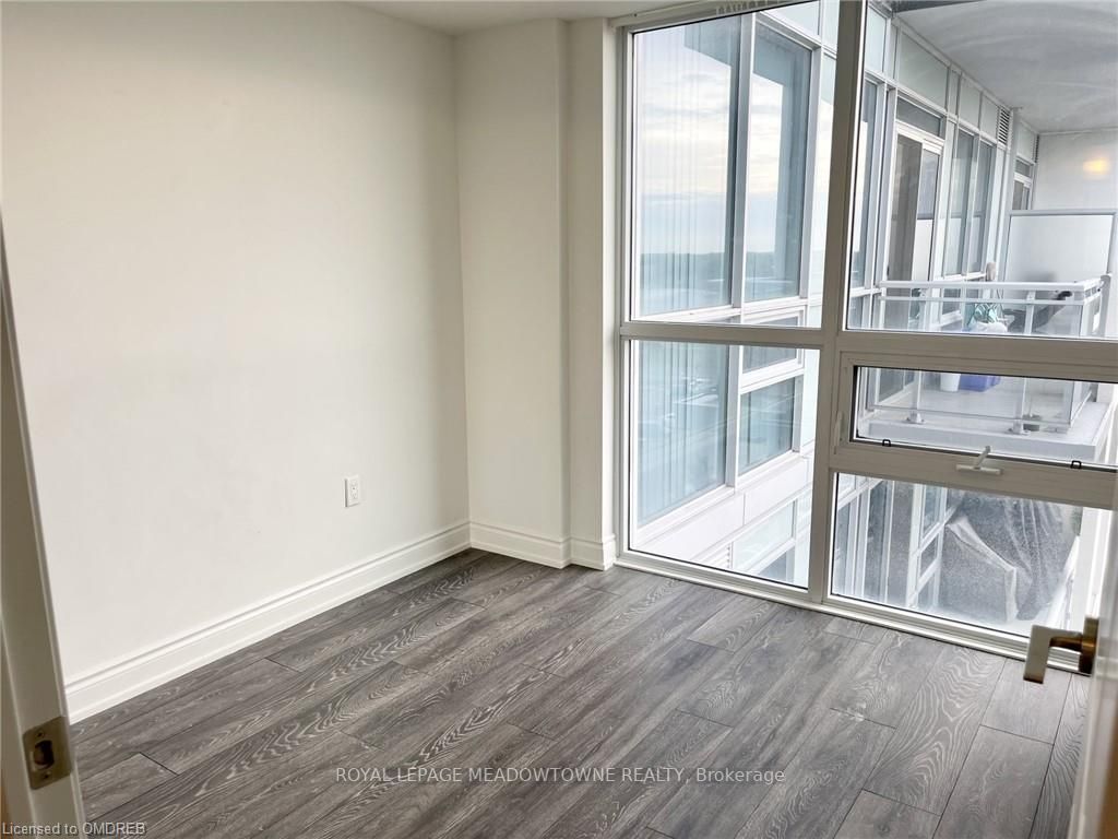 1050 Main Street E, #603