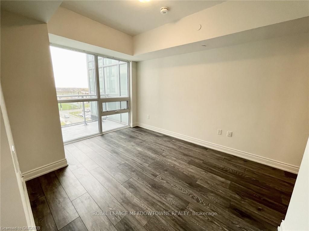 1050 Main Street E, #603