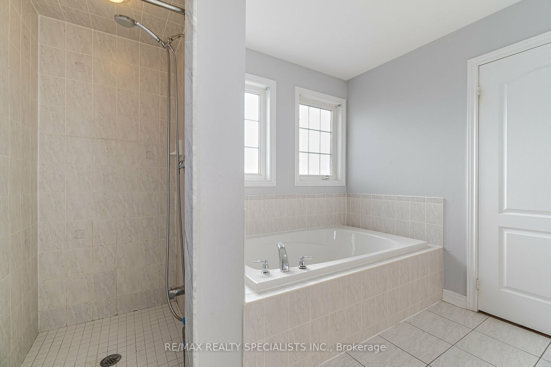 472 Mountainash Rd
