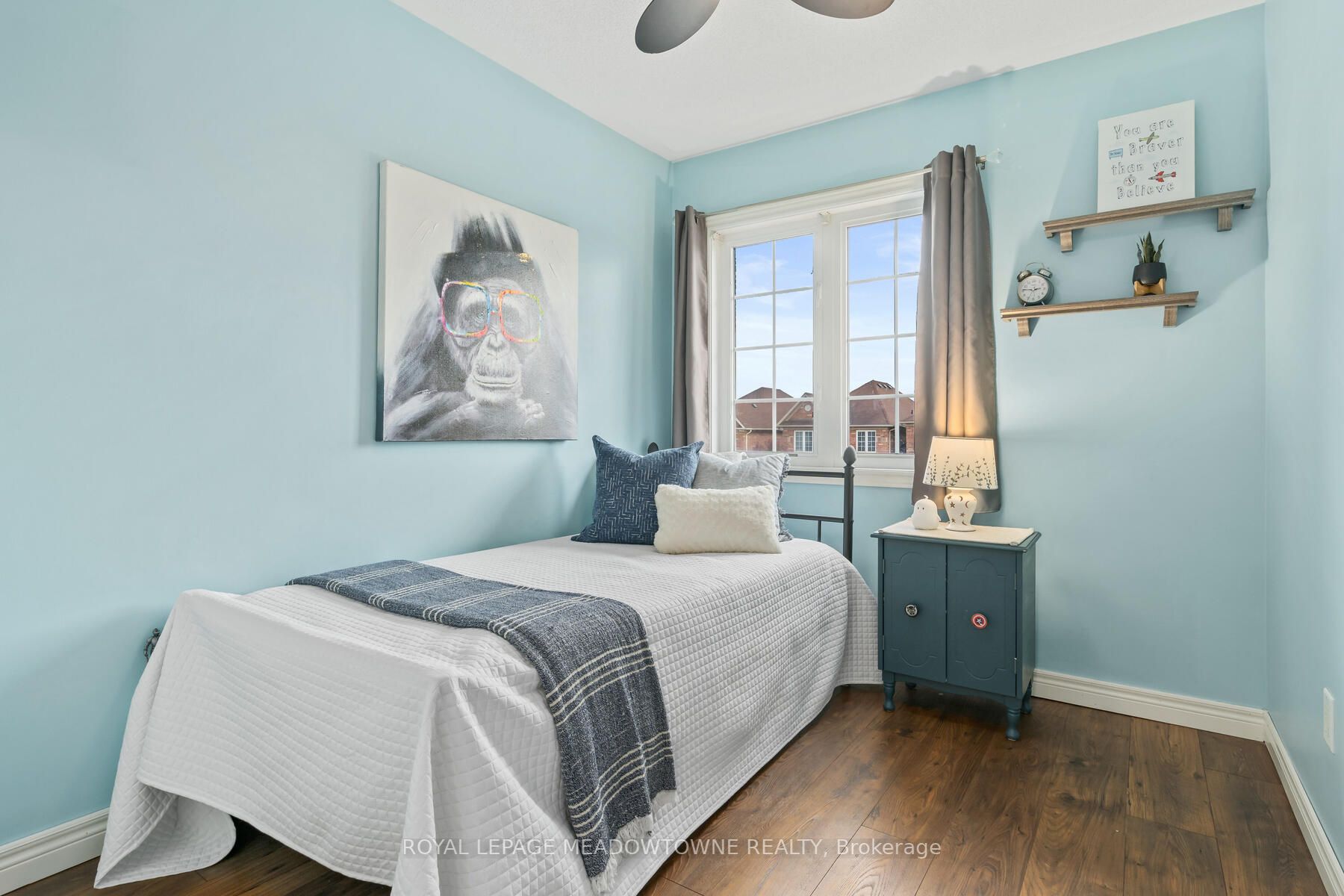 74 Mowat Cres