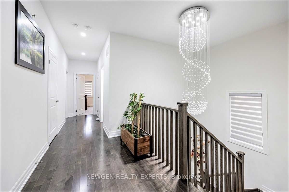 74 Merlin St