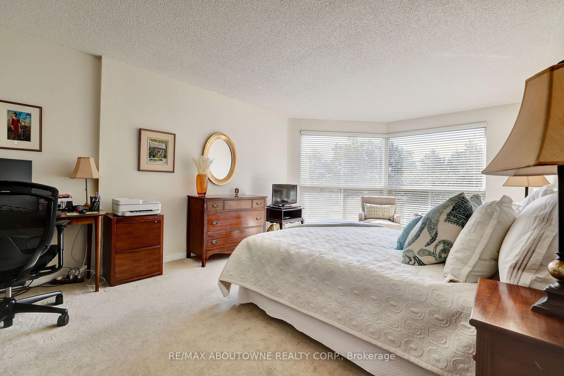 1800 The Collegeway, #203