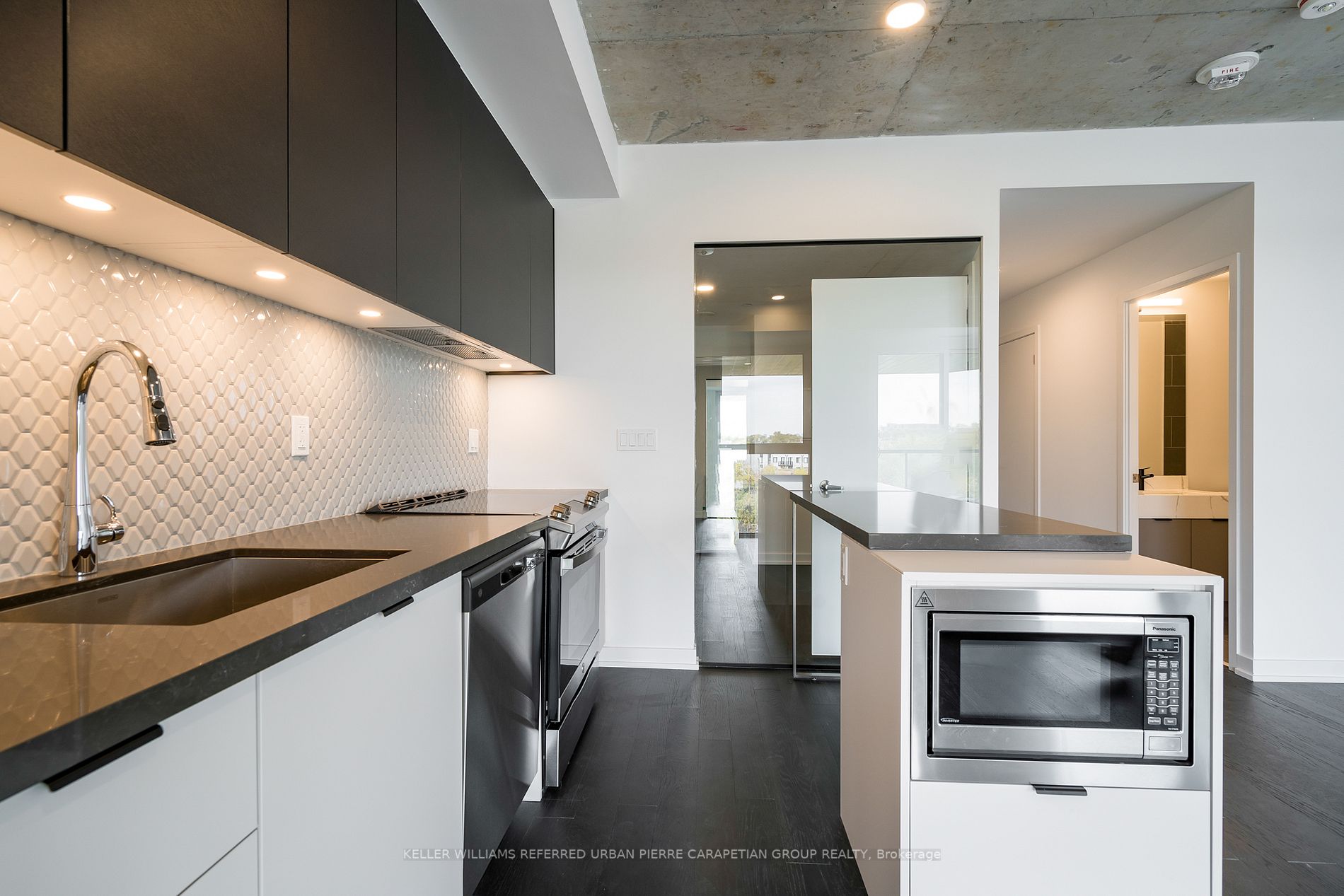 57 Brock Ave, #411