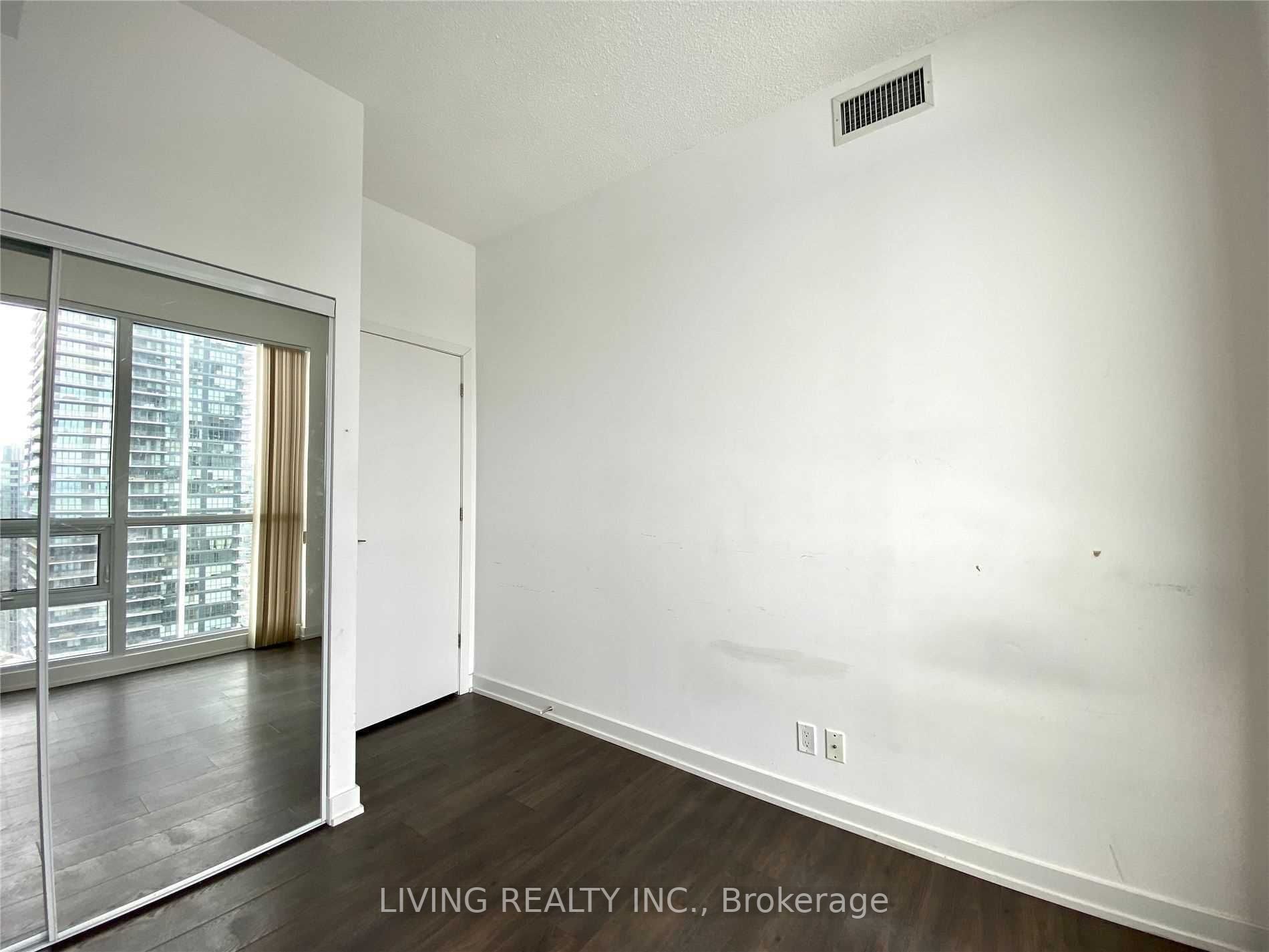 2200 Lake Shore Blvd W, #3004