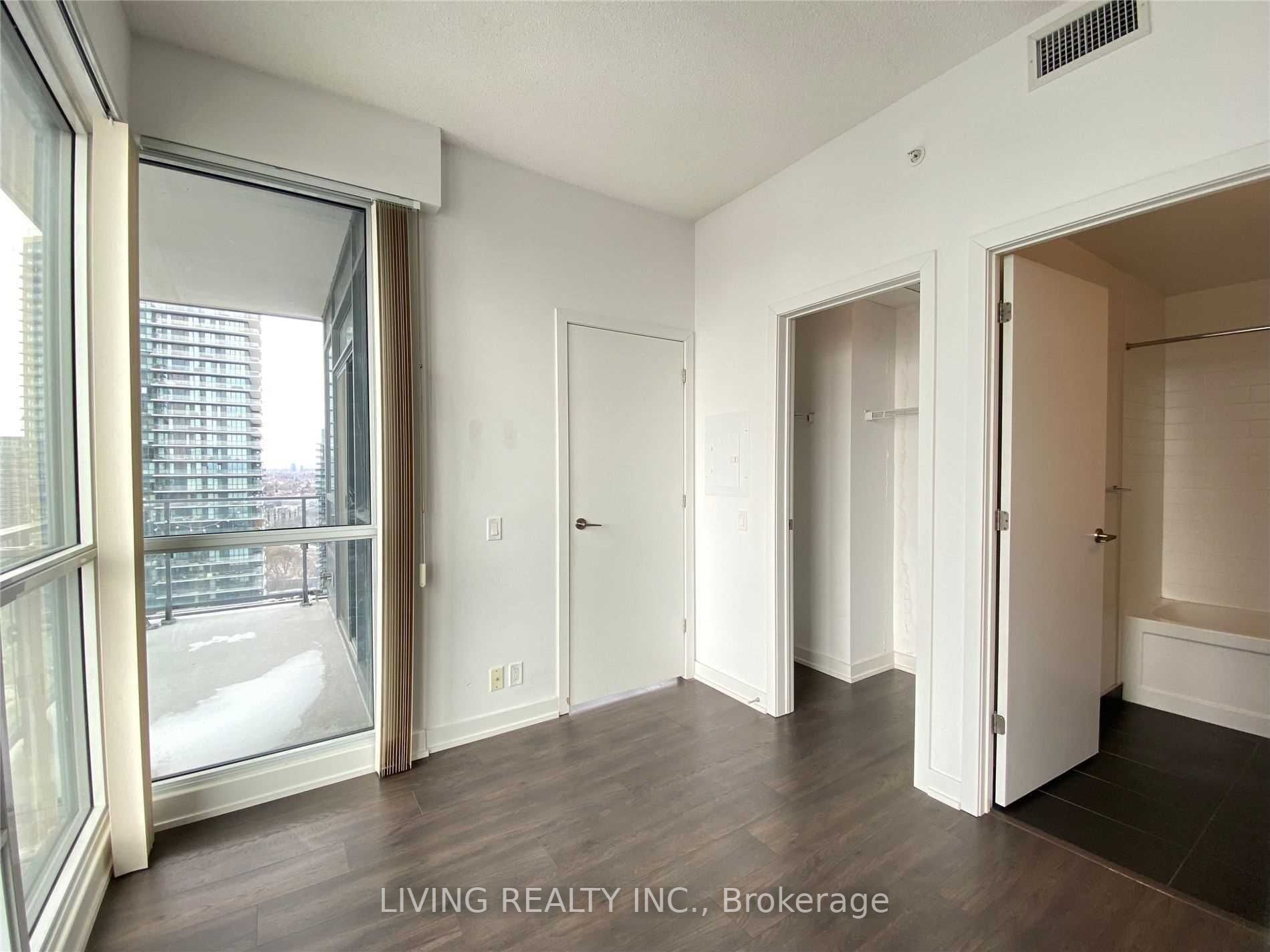 2200 Lake Shore Blvd W, #3004