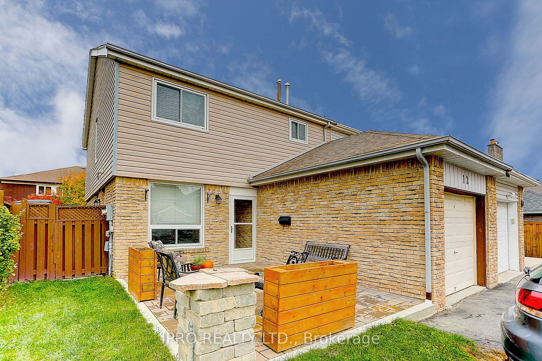 12 Nottawasaga Crescent