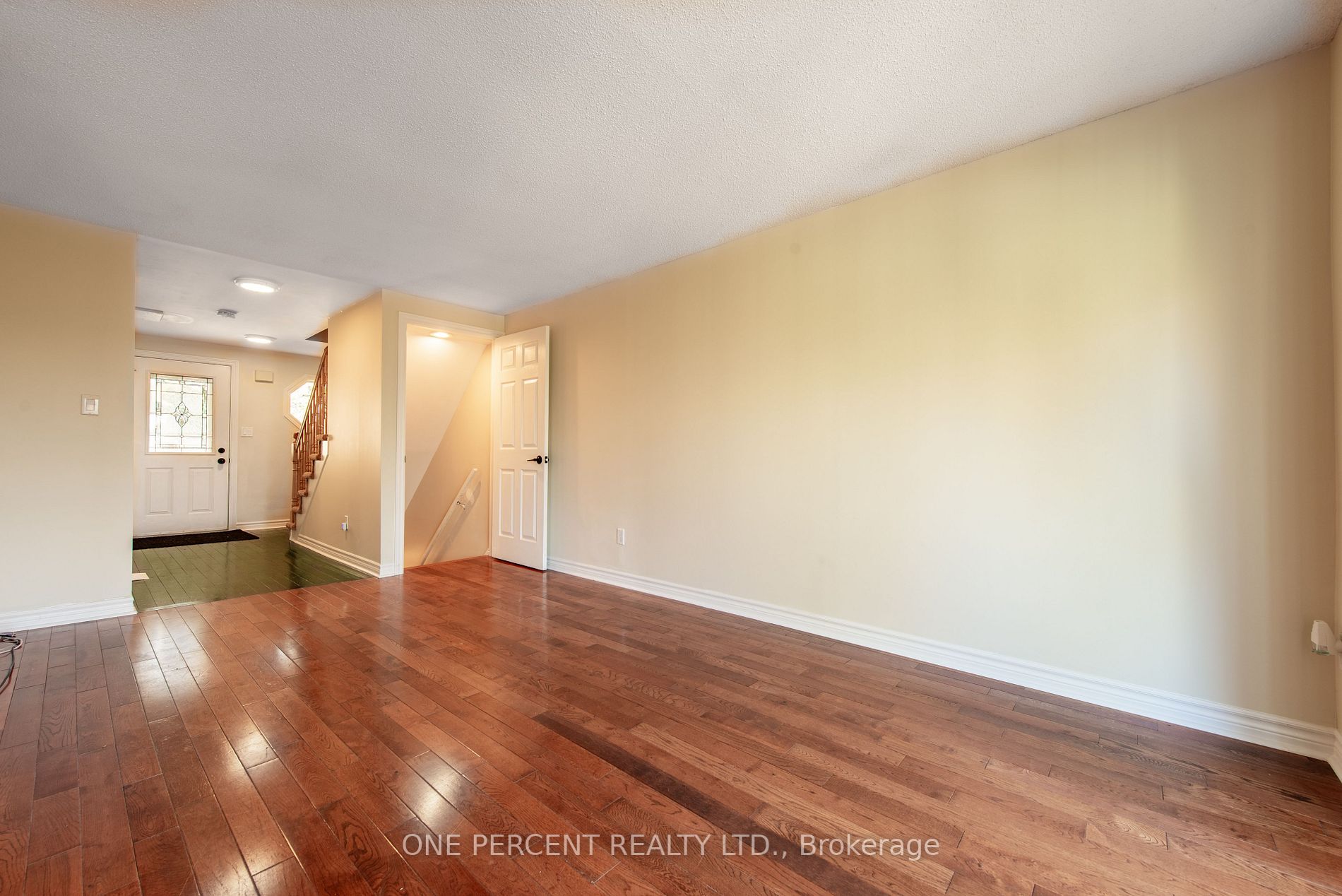 124 Lakeview Crt