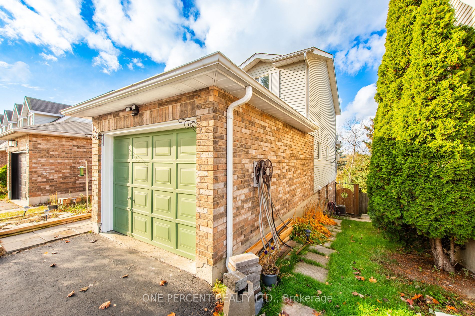 124 Lakeview Crt