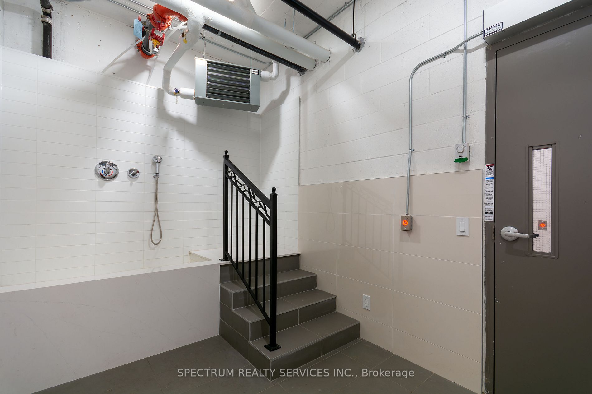 10 Symes Rd, #1
