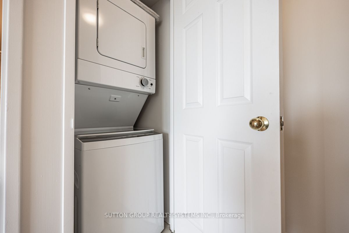 2177 Burnhamthorpe Rd W, #1606