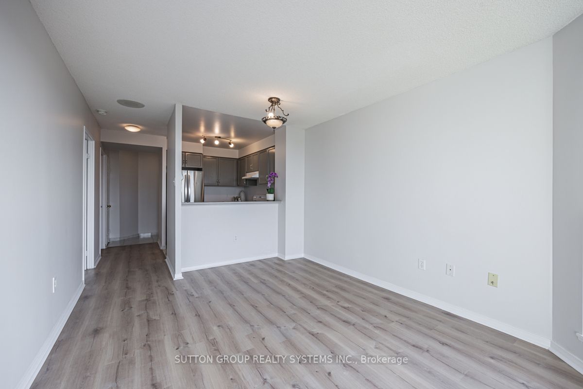 2177 Burnhamthorpe Rd W, #1606