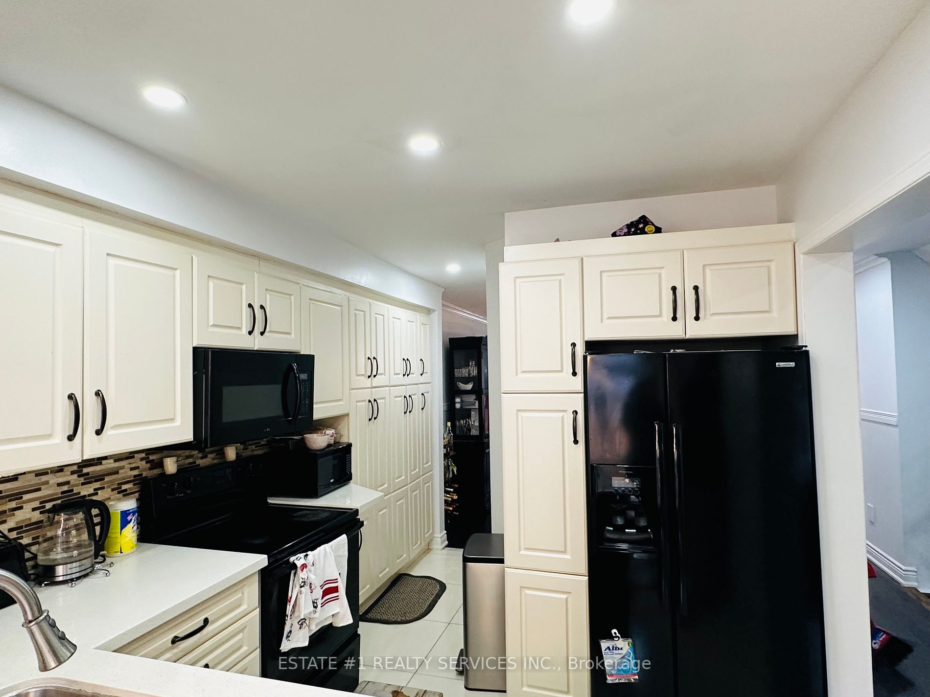 57 Tideland Dr