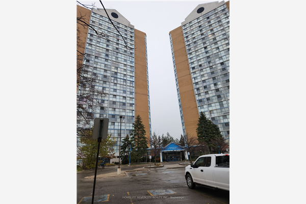 25 Trailwood Dr, Mississauga