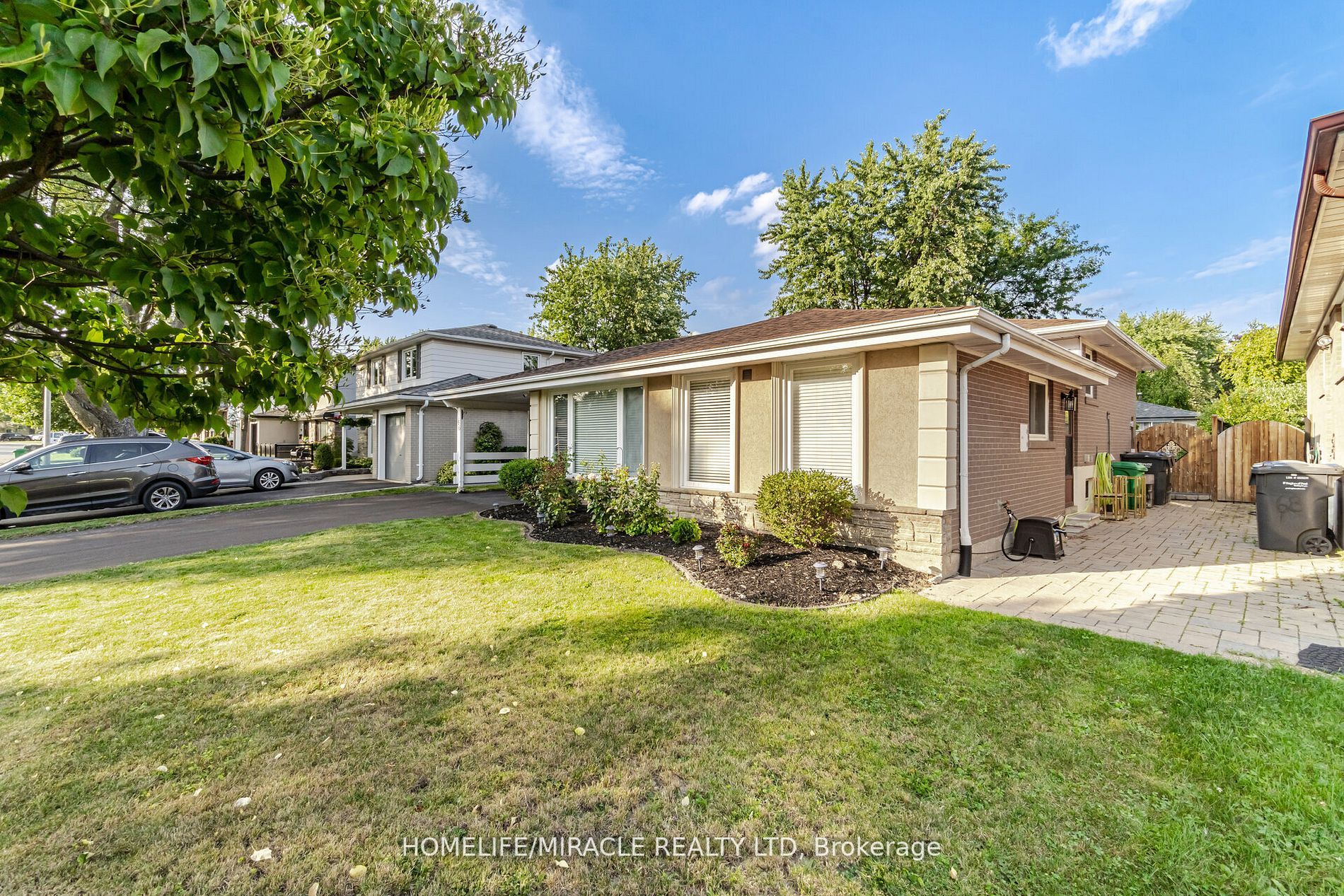 66 Farmington Dr