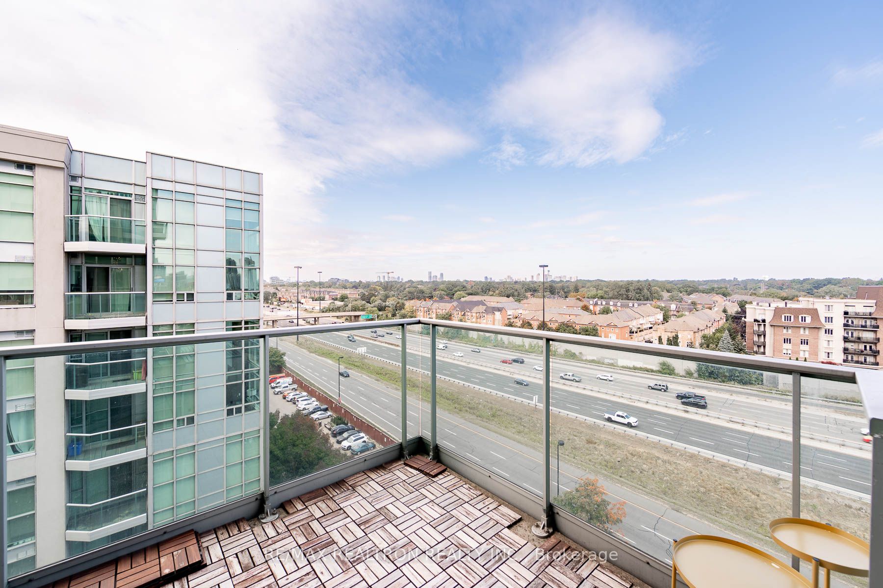 250 Manitoba St, #616